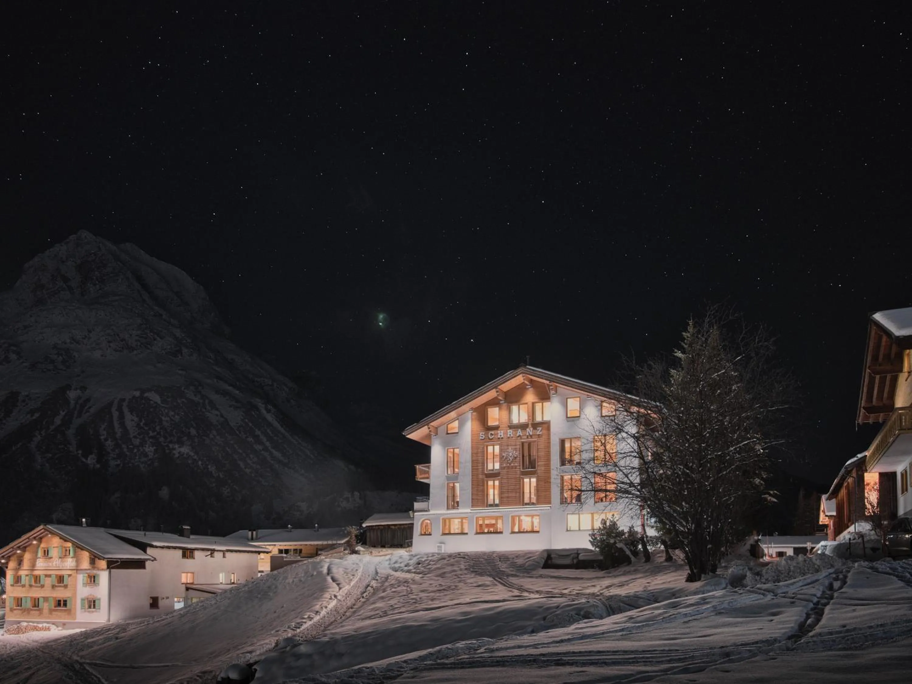Property building in Hotel Schranz - Ski In & Ski Out
