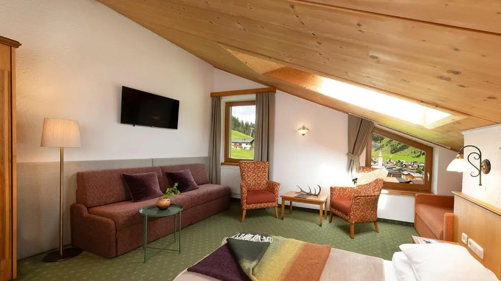 Photo of the whole room in Hotel Schranz - Ski In & Ski Out