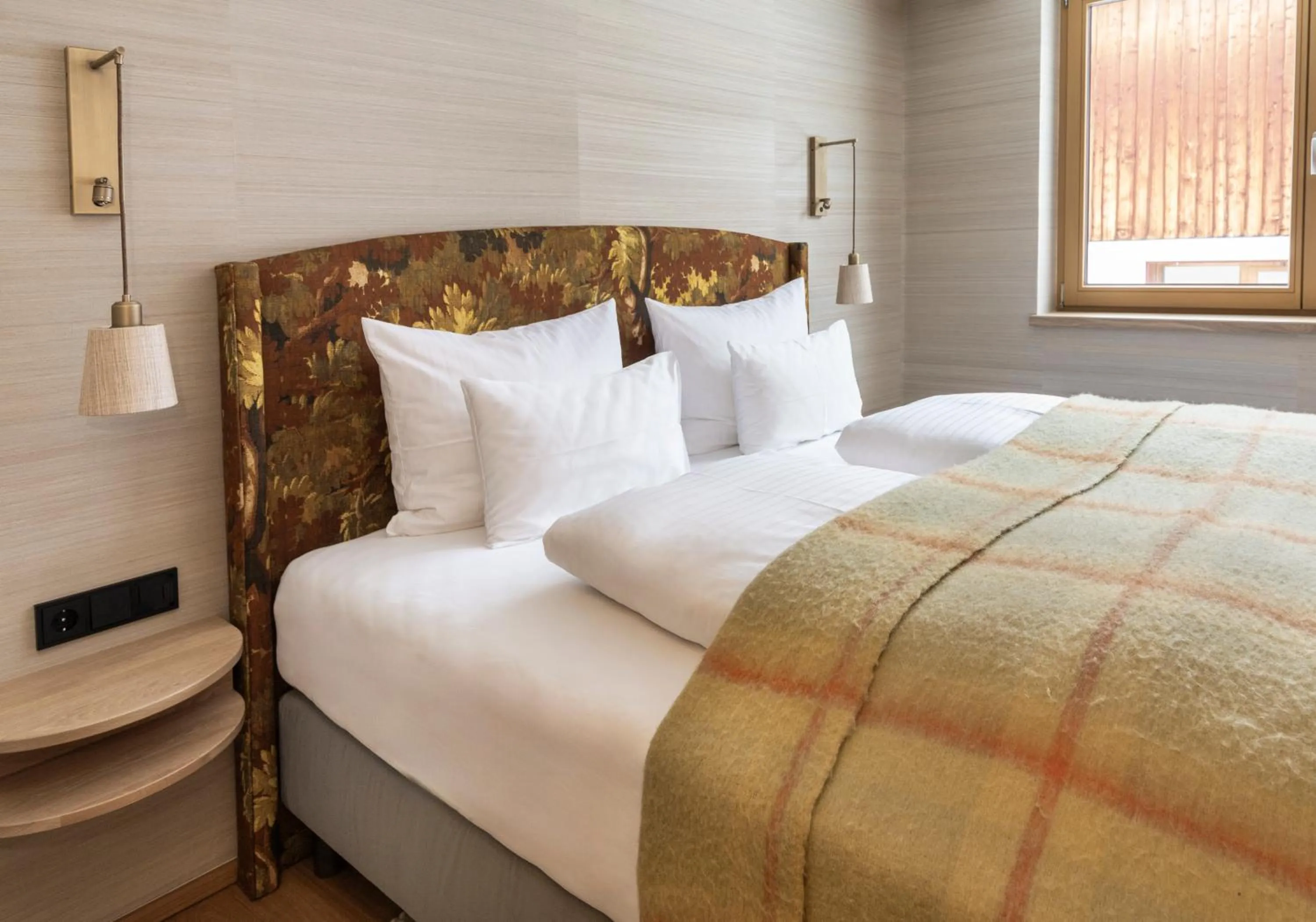 Bed in Hotel Schranz - Ski In & Ski Out