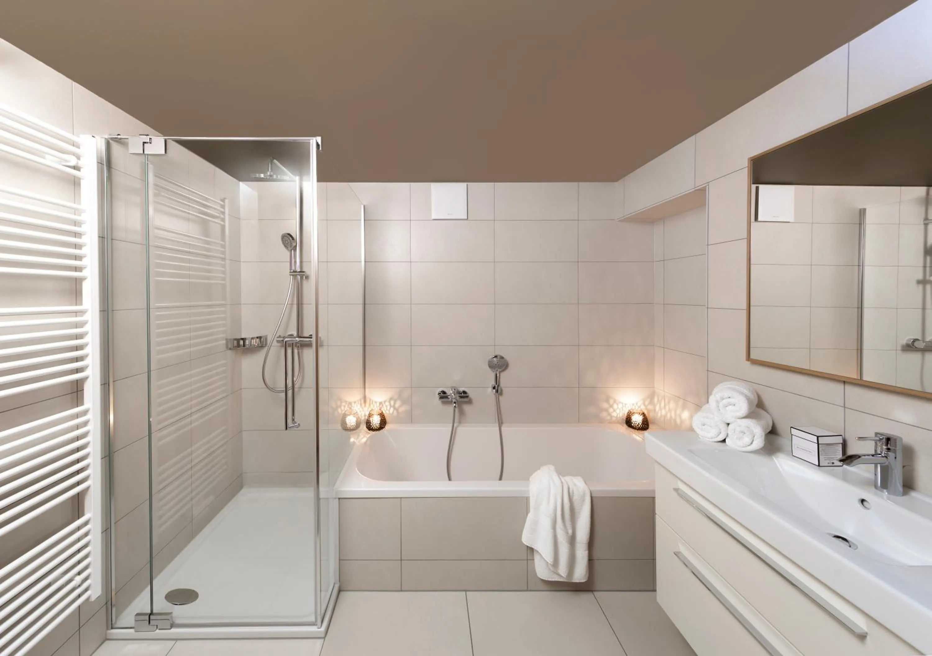 Shower in Hotel Schranz - Ski In & Ski Out