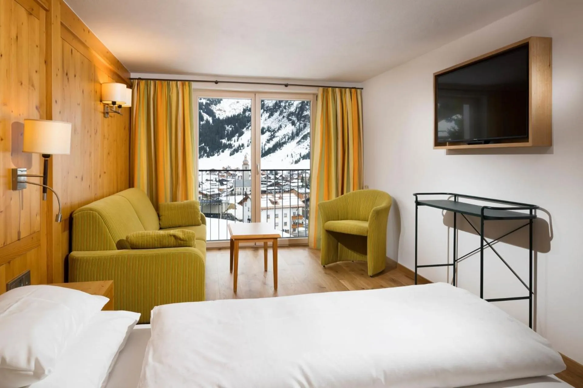 Bedroom, Bed in Hotel Schranz - Ski In & Ski Out