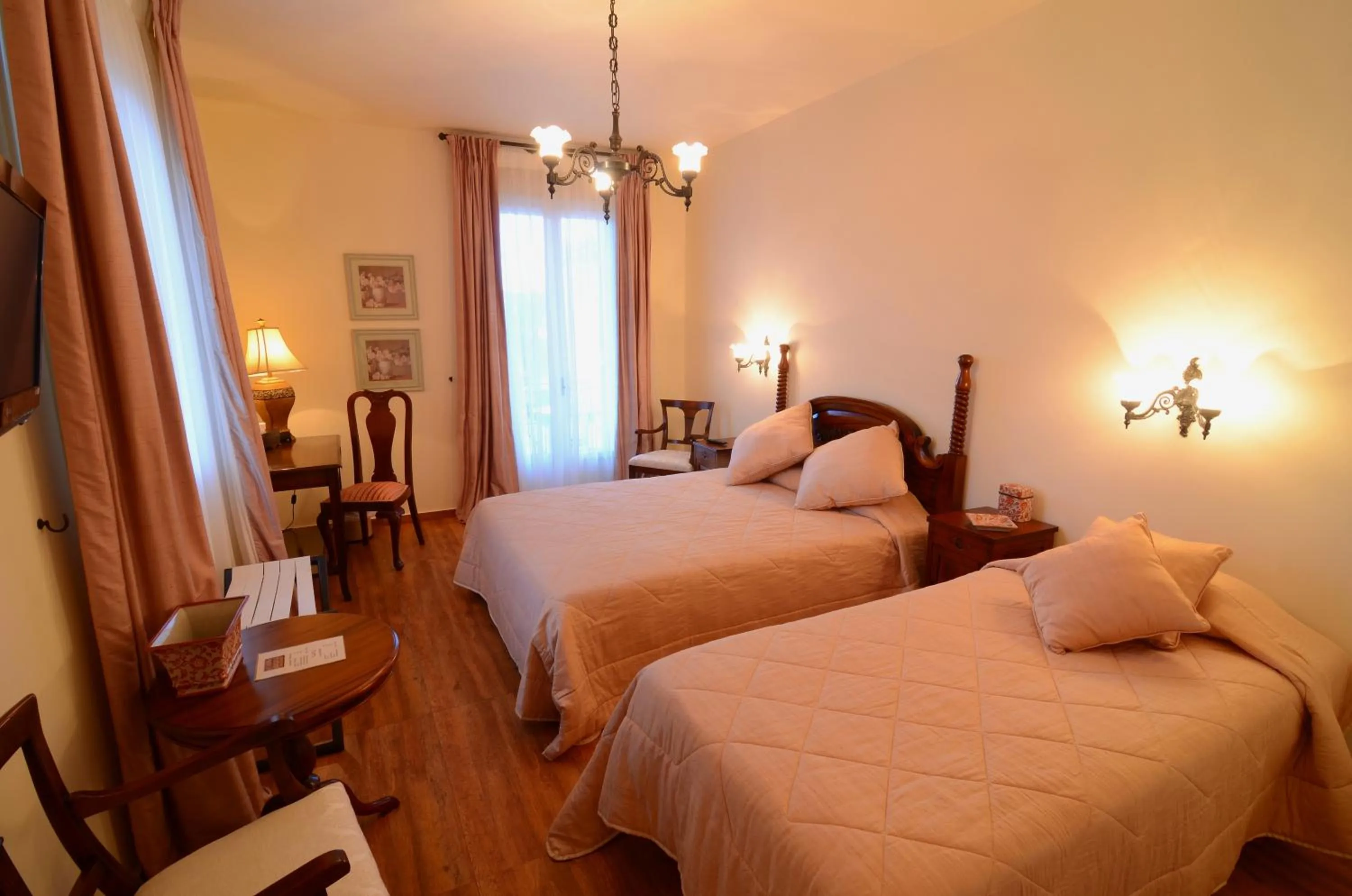 Day, Bed in Korina Gallery Hotel