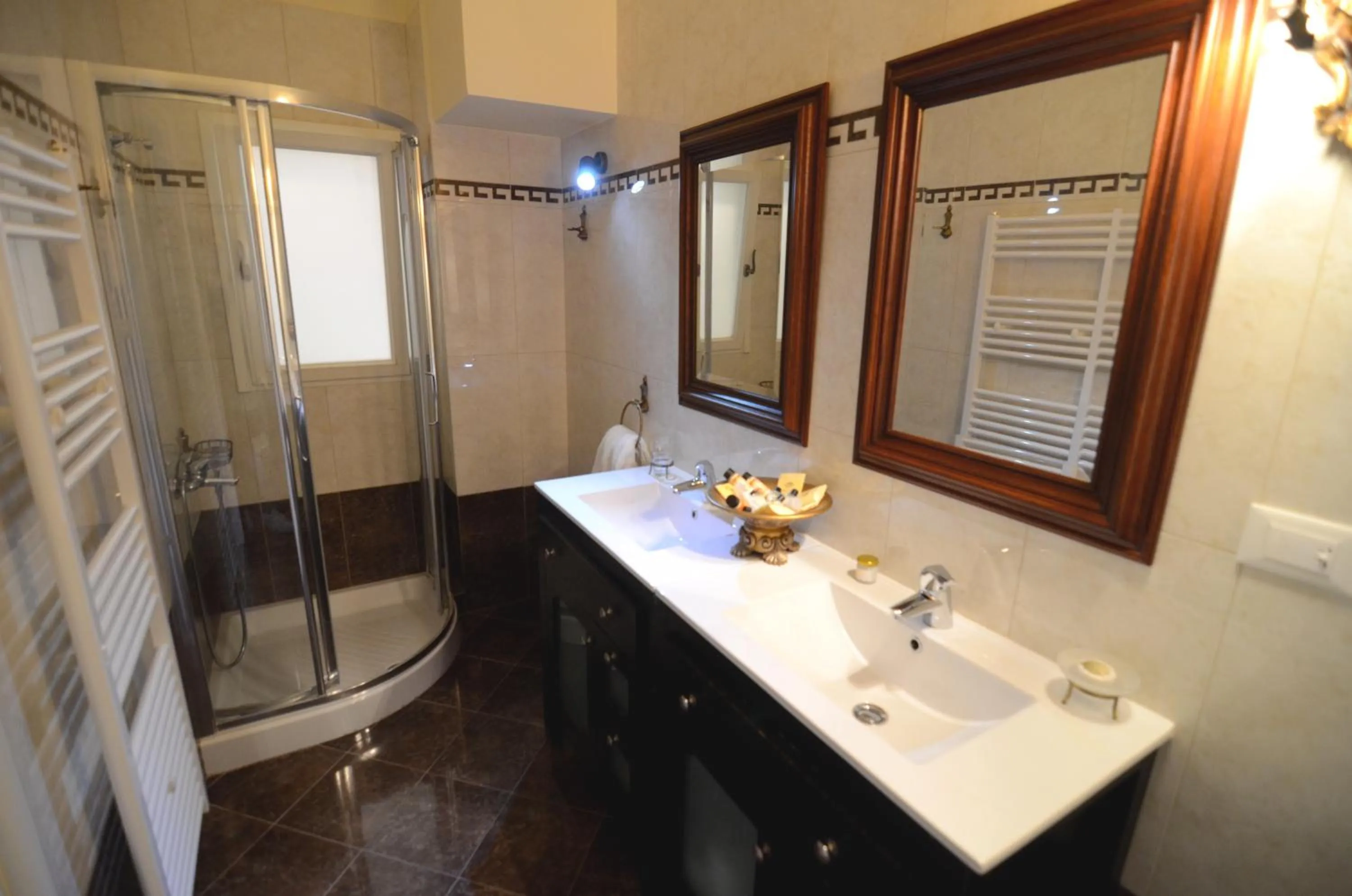 Day in Korina Gallery Hotel