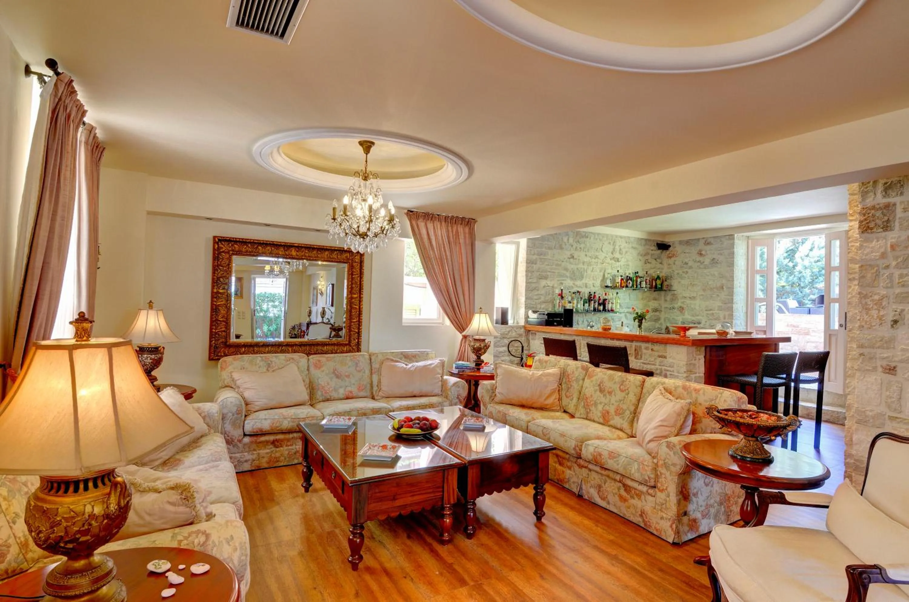 Day in Korina Gallery Hotel