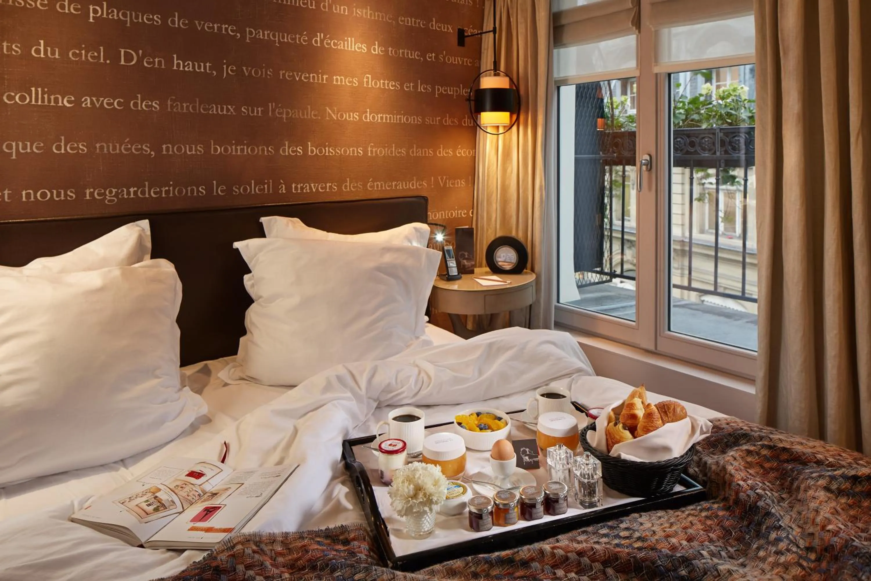 Breakfast, Bed in Le Pavillon des Lettres