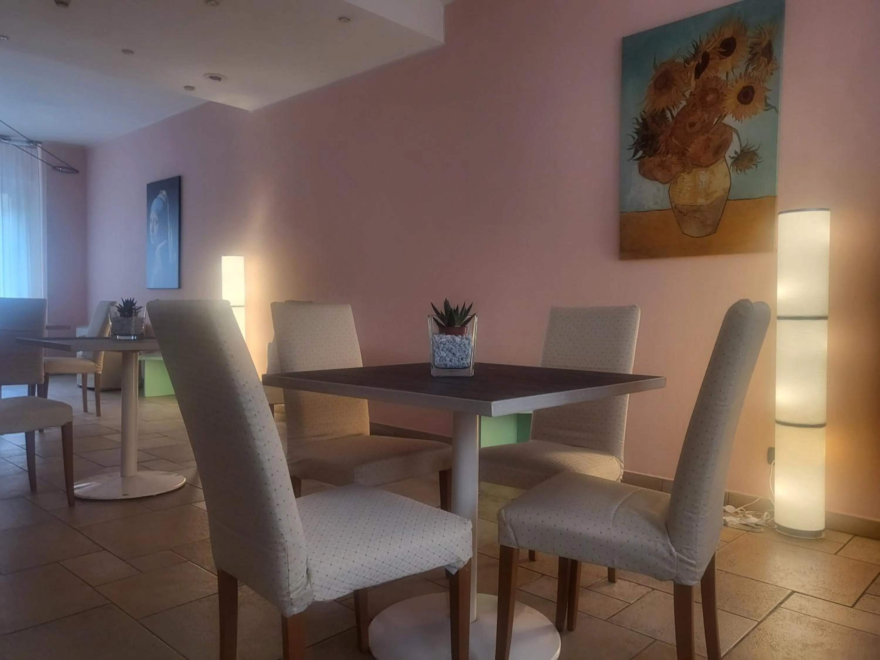 Communal lounge/ TV room in Hotel Lux