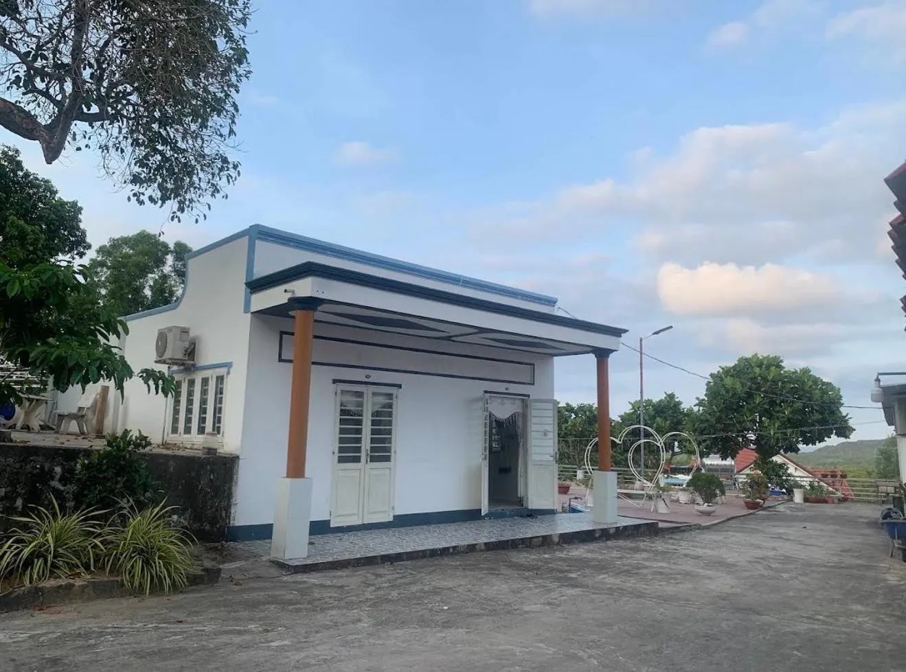 Property building in Hanh Mai Hotel