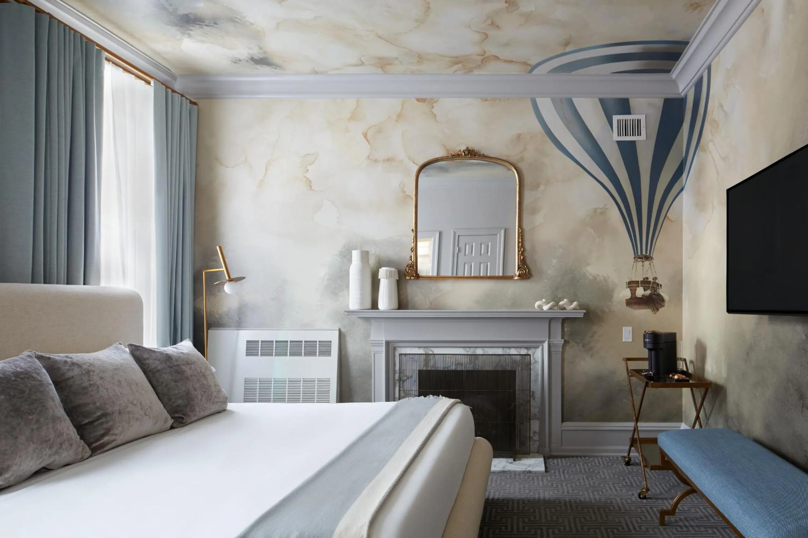 Bed in The Franklin on Rittenhouse, A Boutique Hotel