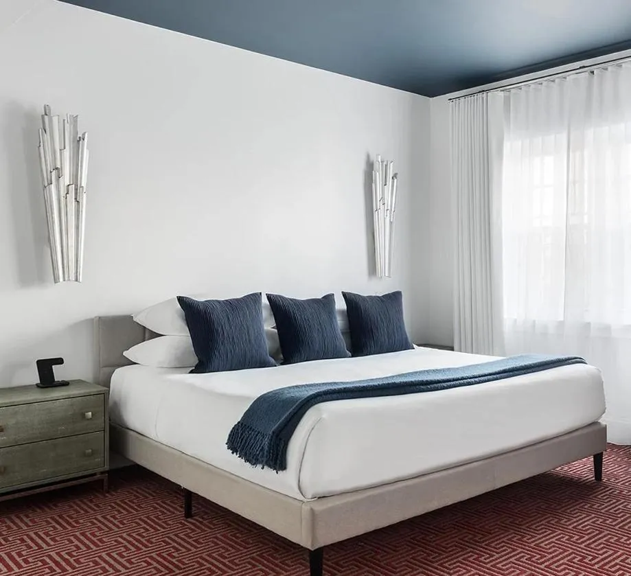 Bed in The Franklin on Rittenhouse, A Boutique Hotel