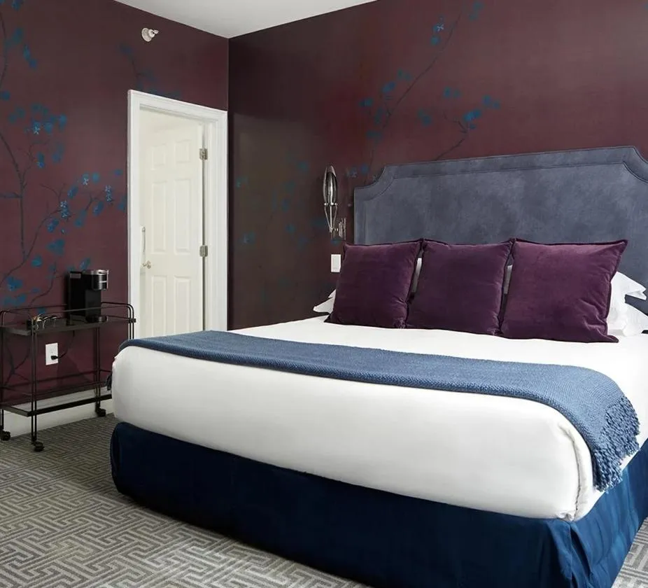 Bed in The Franklin on Rittenhouse, A Boutique Hotel