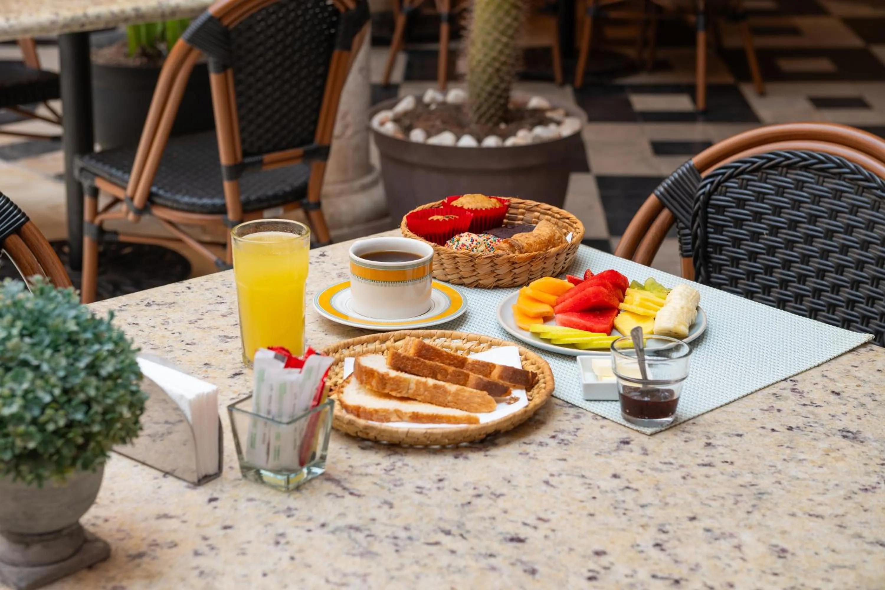 Breakfast in Viva Merida Hotel Boutique