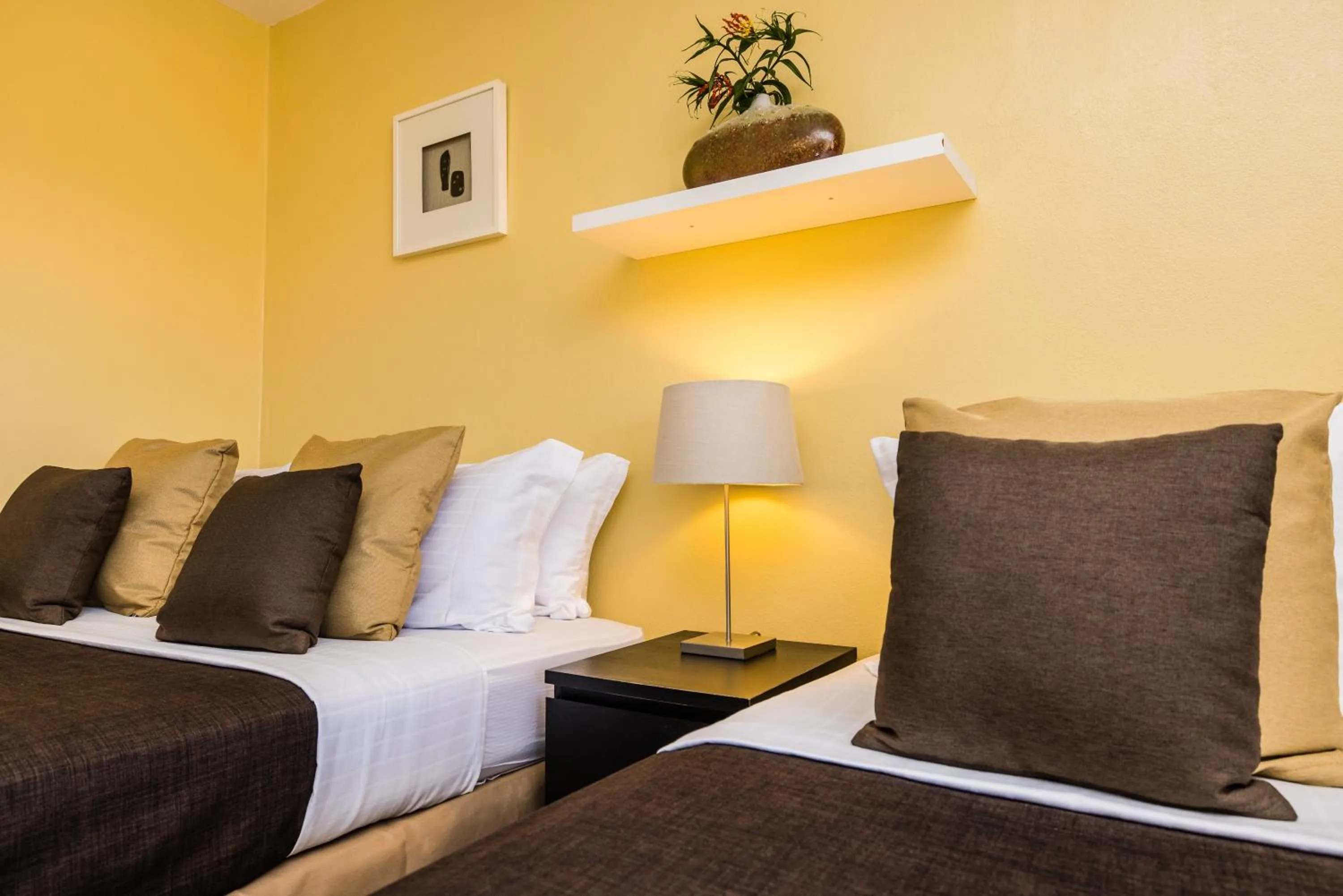 Bedroom, Bed in Paradera Park Aruba