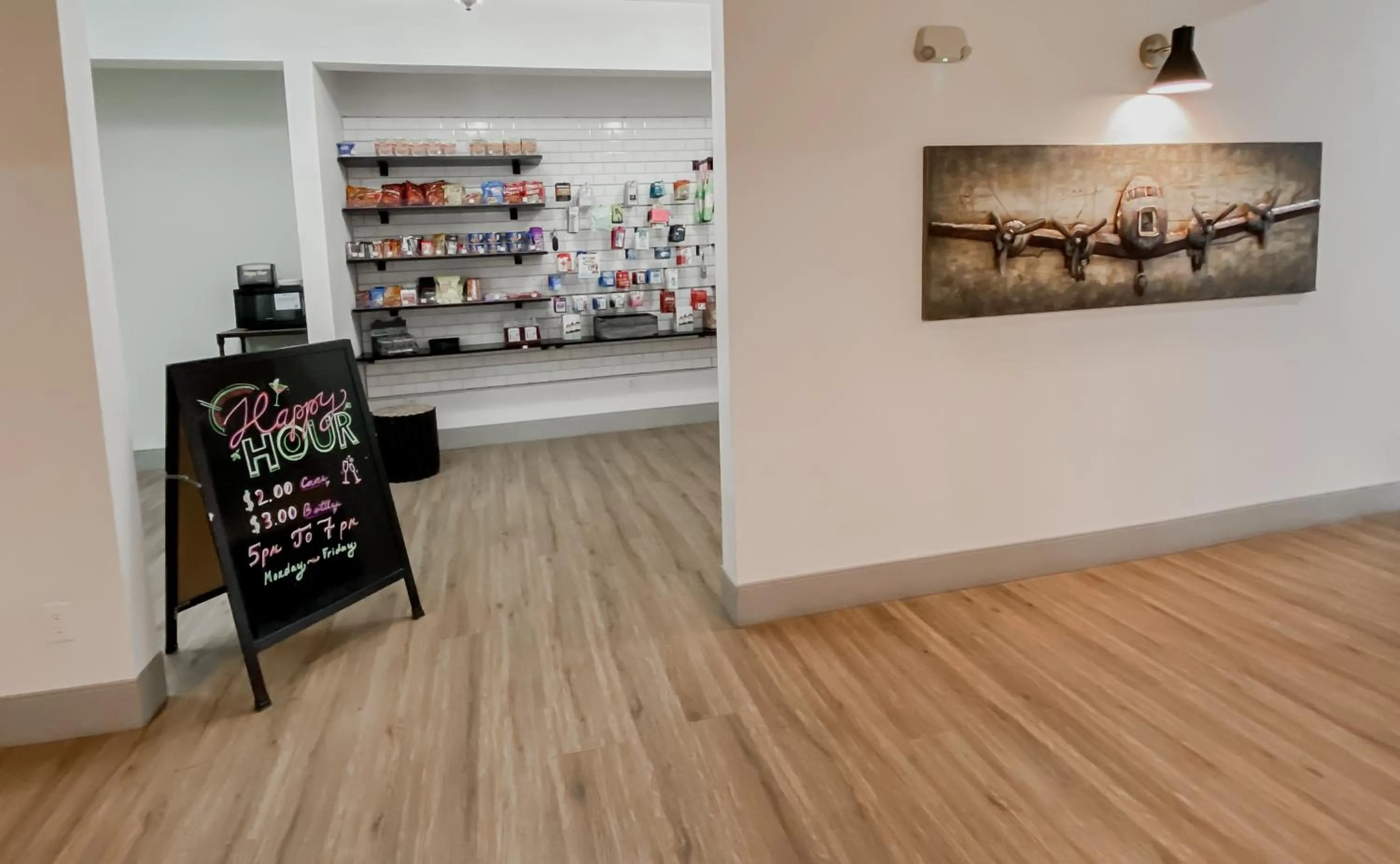 On-site shops in Best Western PLUS Peppertree Airport Inn