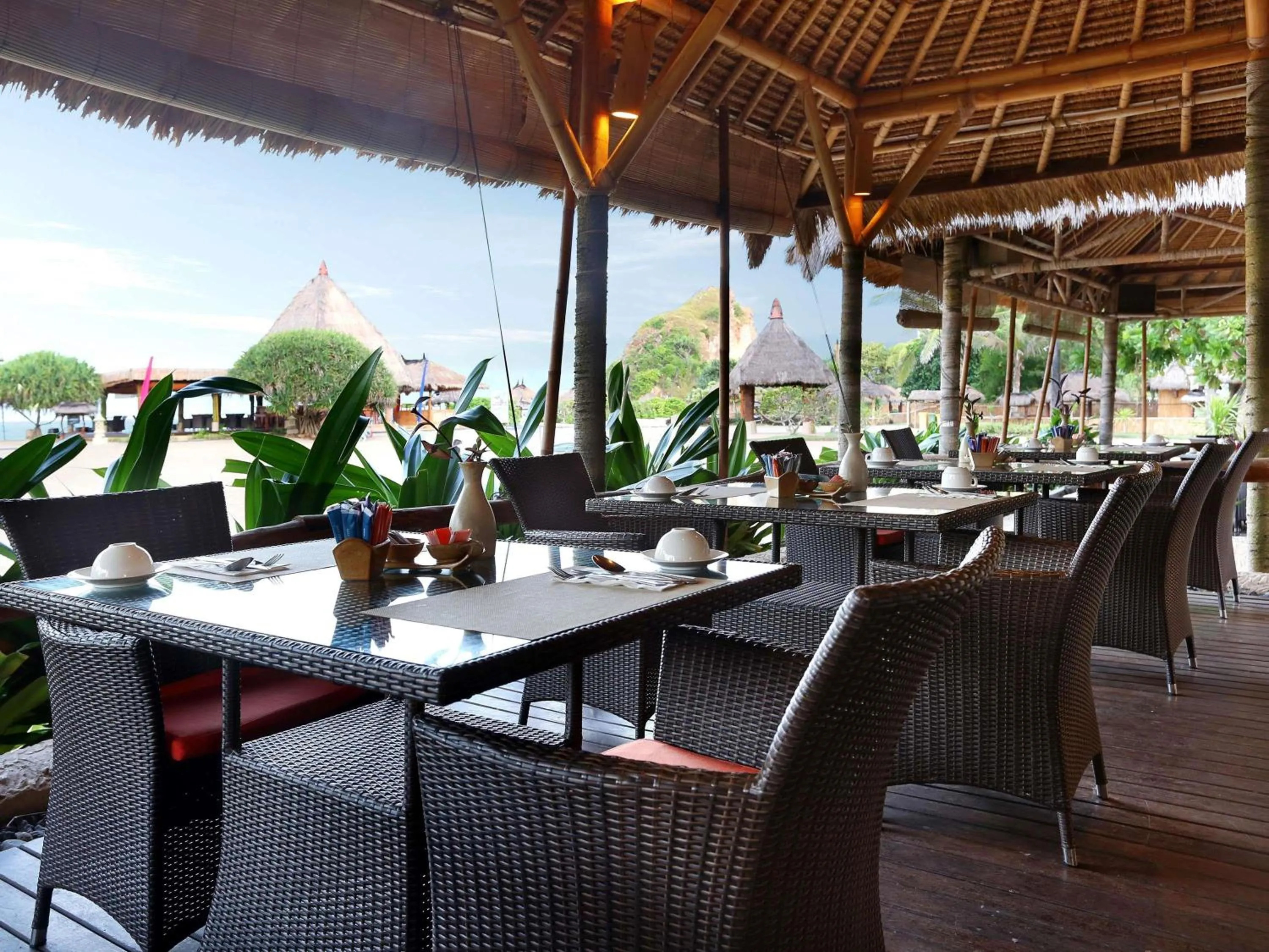 Restaurant/places to eat in Novotel Lombok Resort & Villas