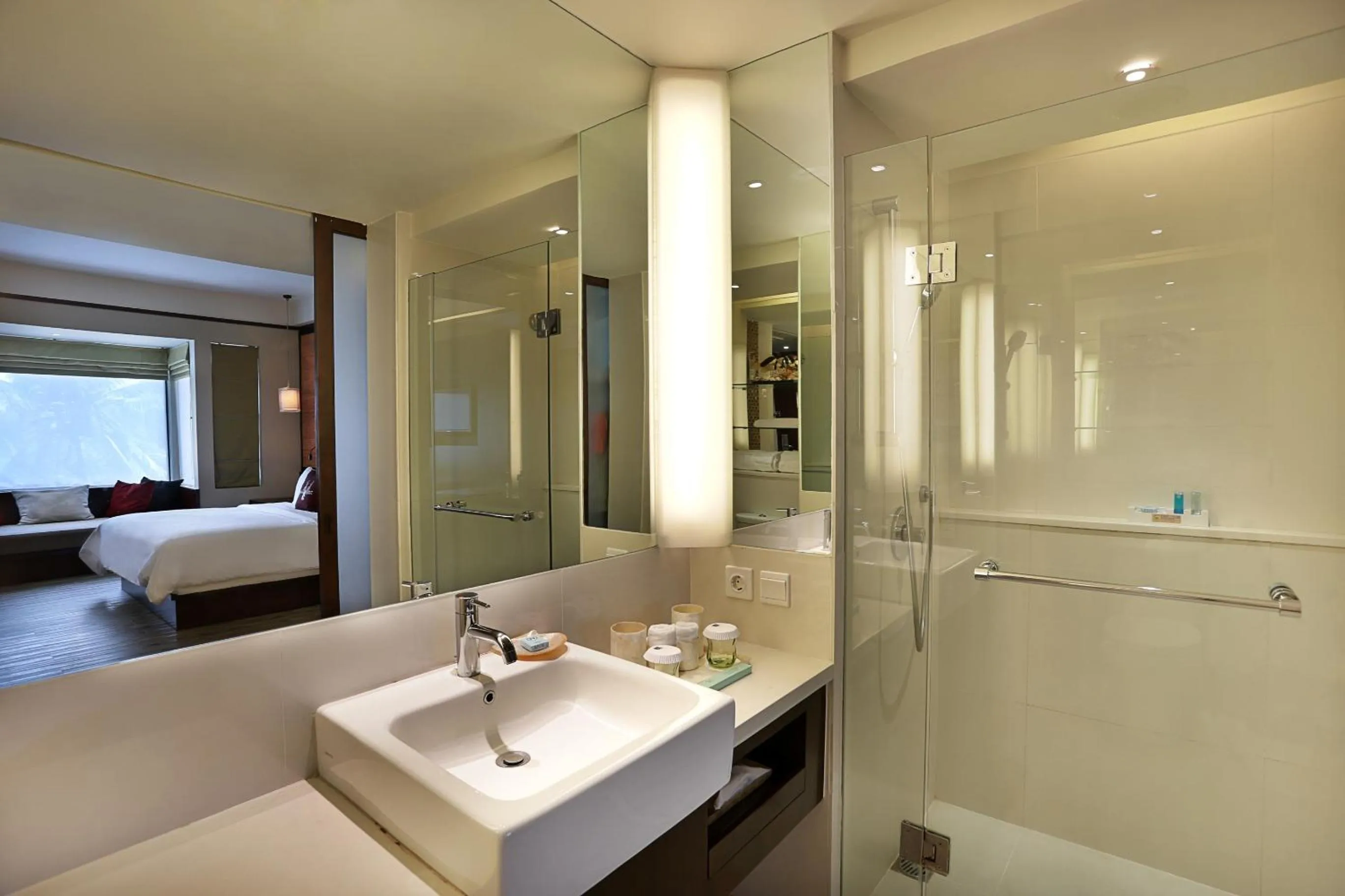 Bathroom, Bed in Novotel Lombok Resort & Villas