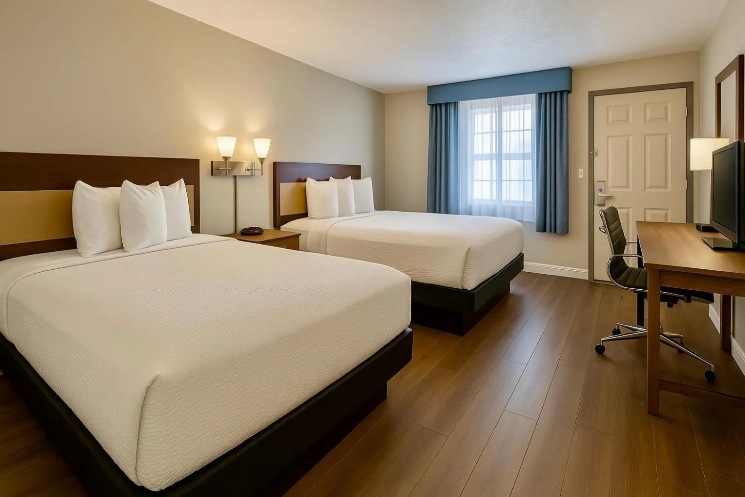 Guests, Bed in Days Inn by Wyndham Bradenton I-75