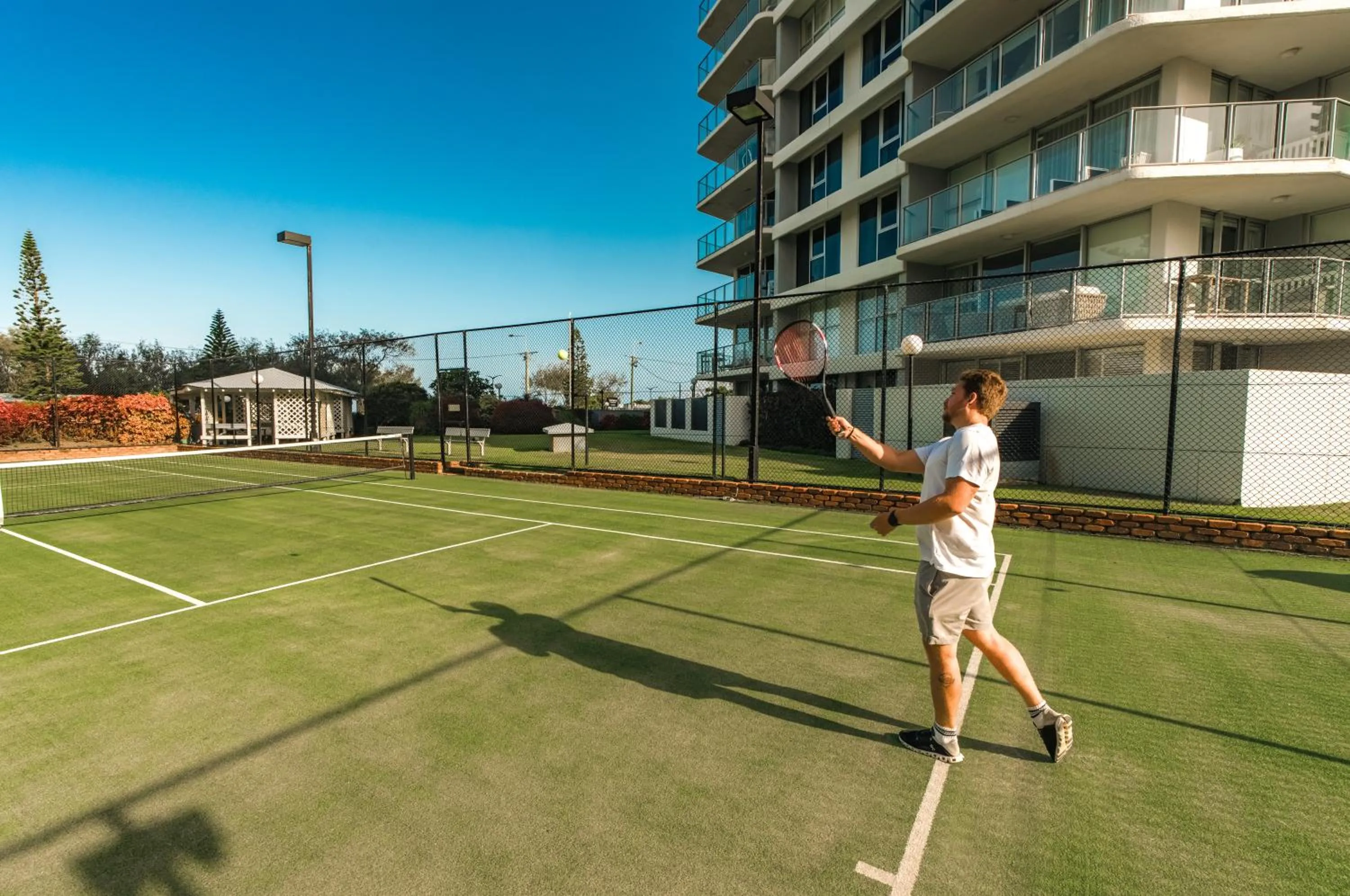Tennis court in Talisman Beachside Broadbeach