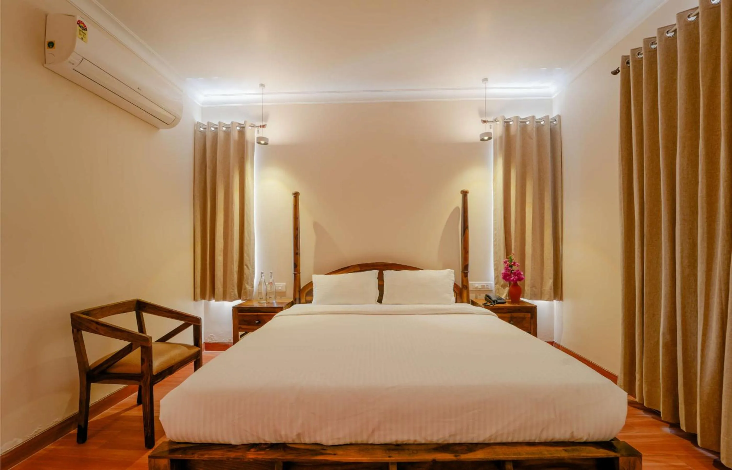 Bed in R41-A Boutique Hotel In Jaipur Vaishali Nagar