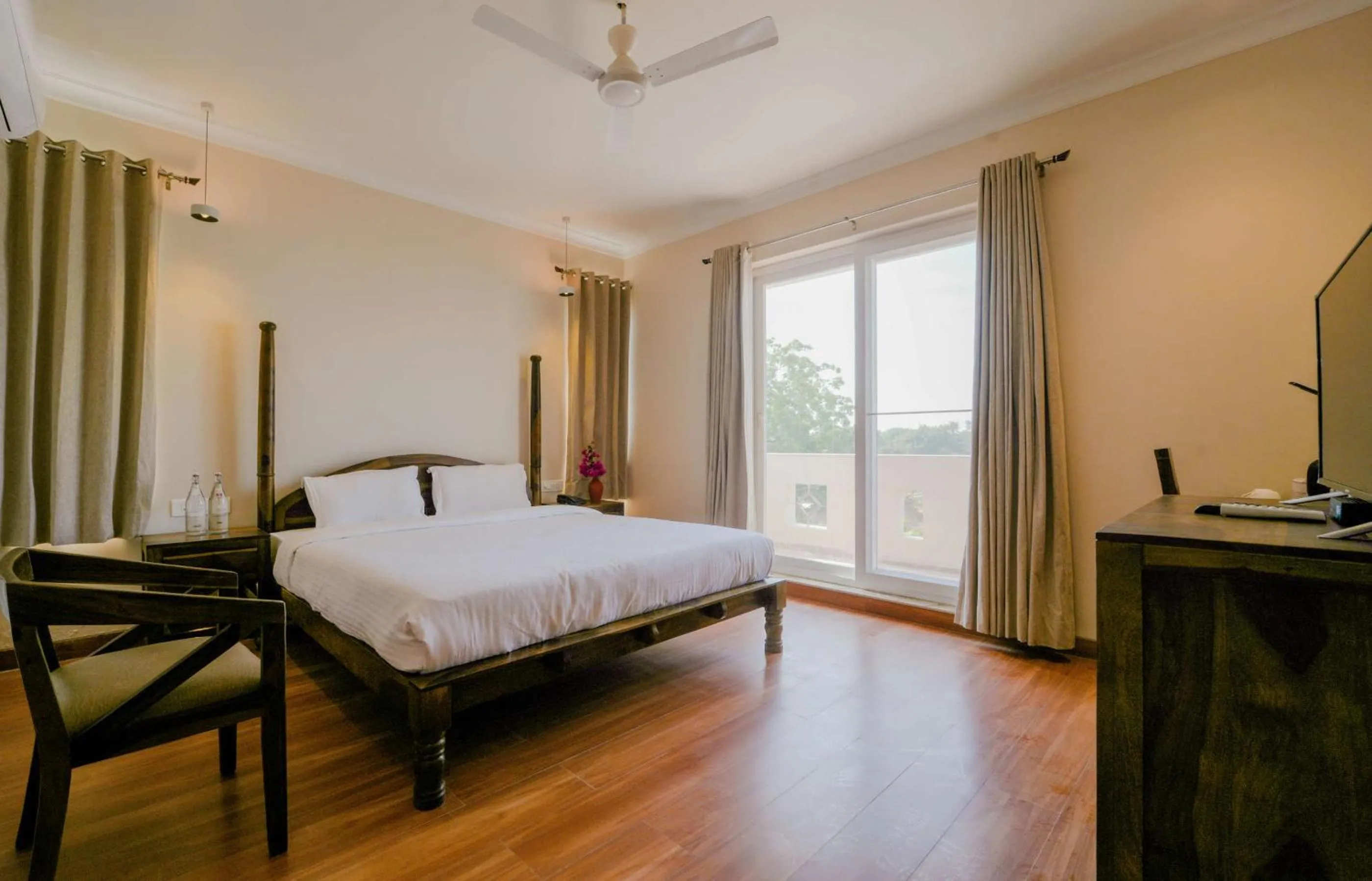 Bed in R41-A Boutique Hotel In Jaipur Vaishali Nagar