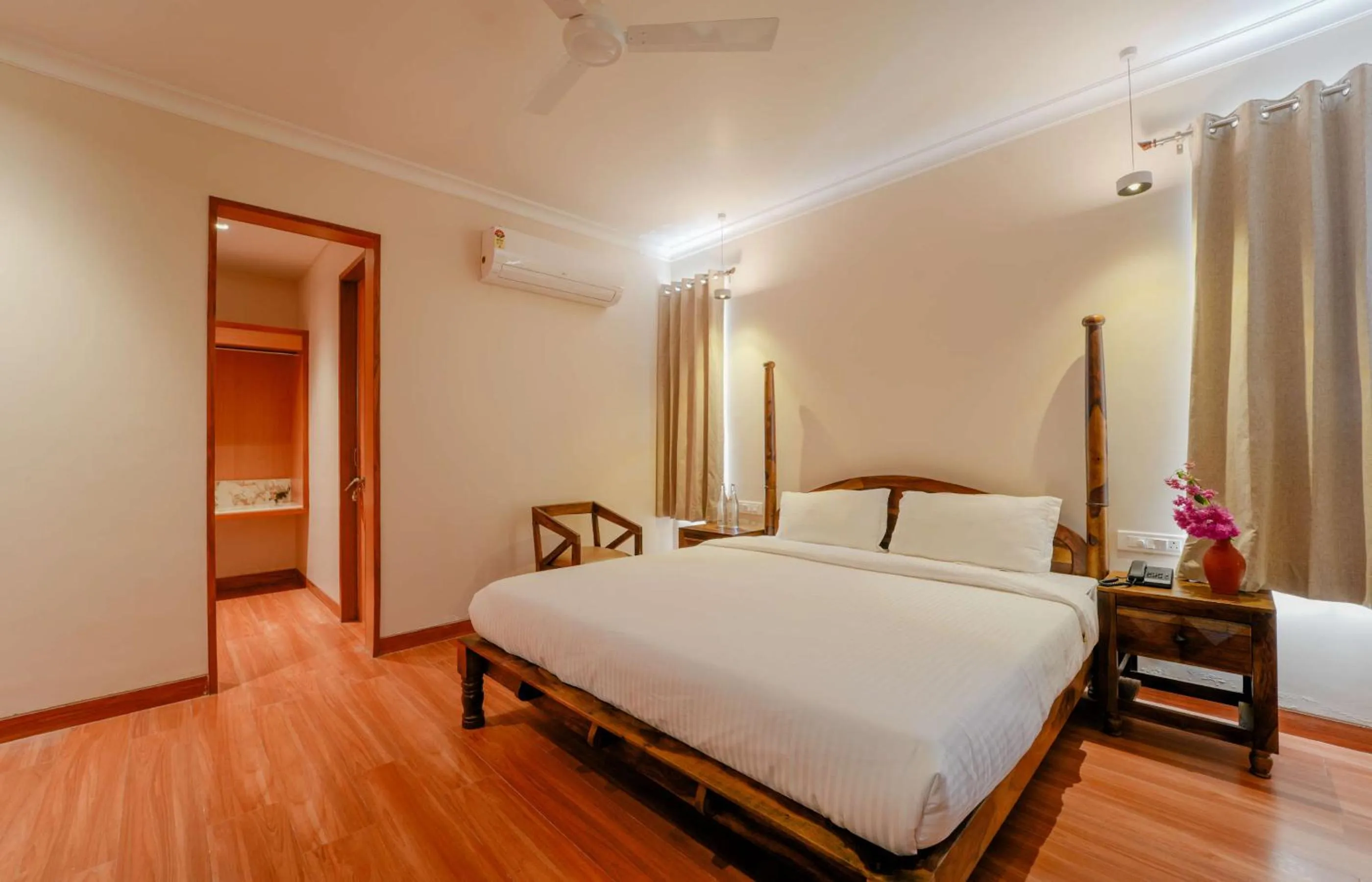 Bedroom, Bed in R41-A Boutique Hotel In Jaipur Vaishali Nagar