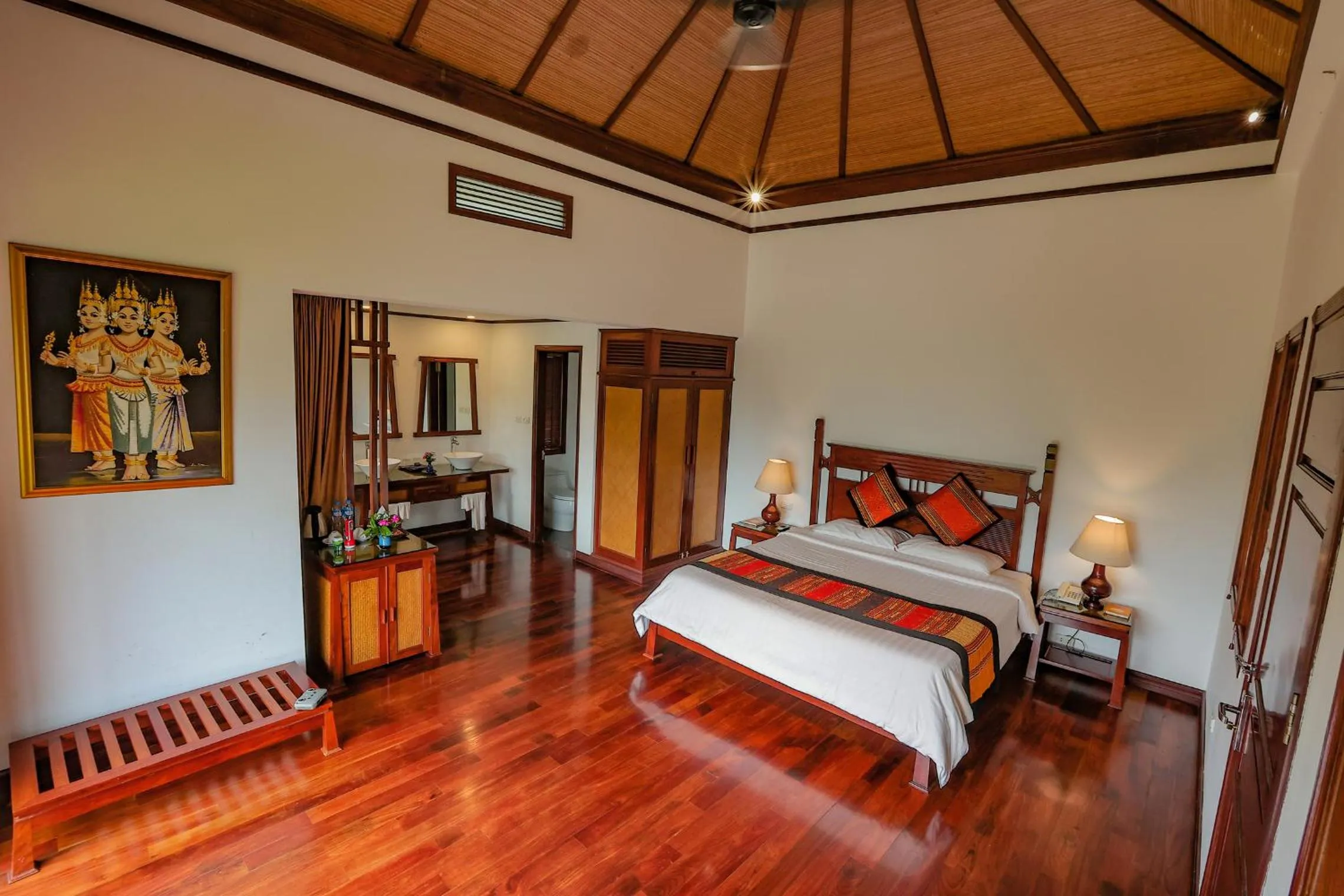 Bedroom, Bed in Le Grand Pakbeng