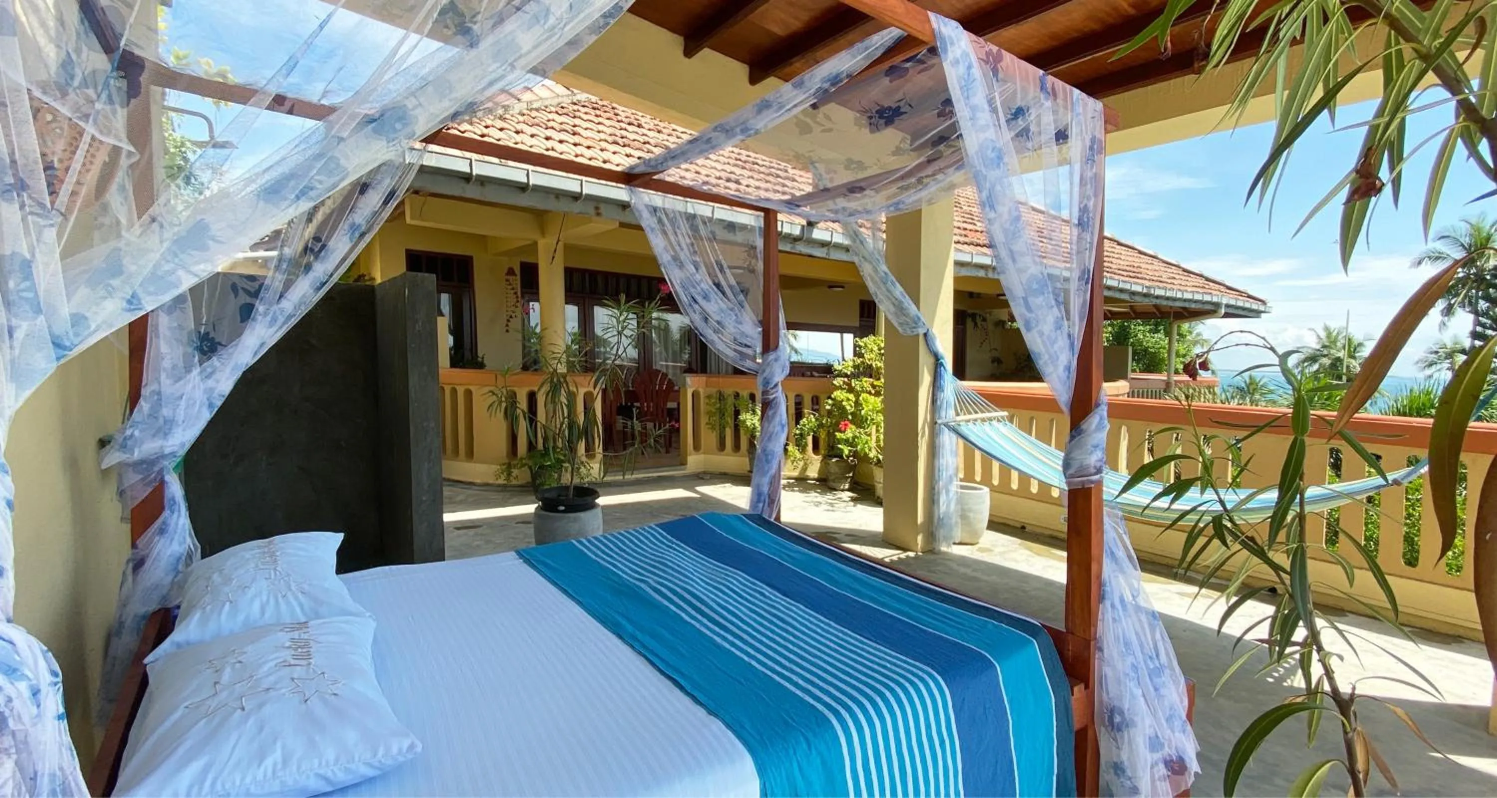 Balcony/Terrace, Bed in Villa Lucky Star