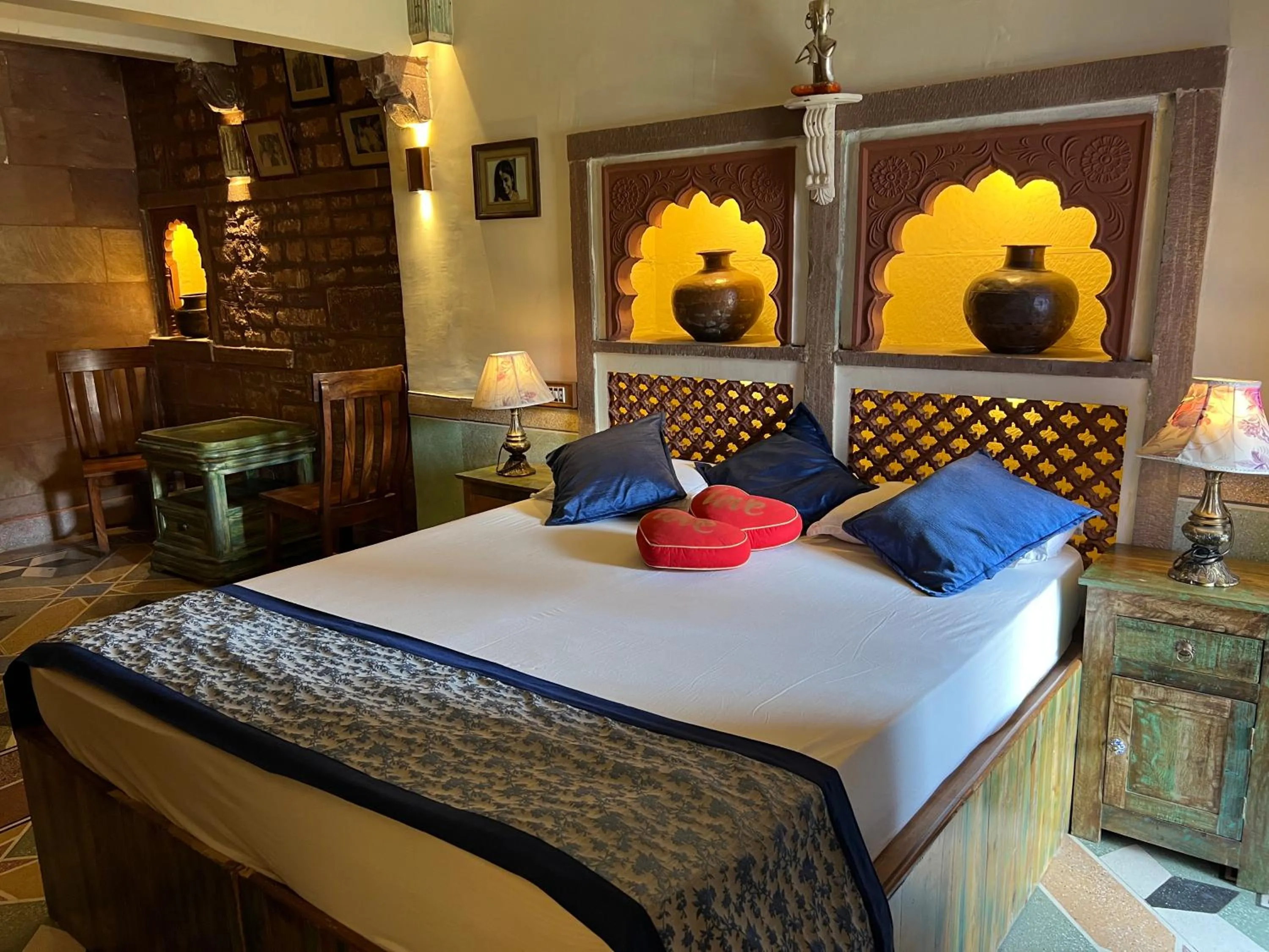 Bedroom, Bed in Raj Mandir Boutique Home Stay