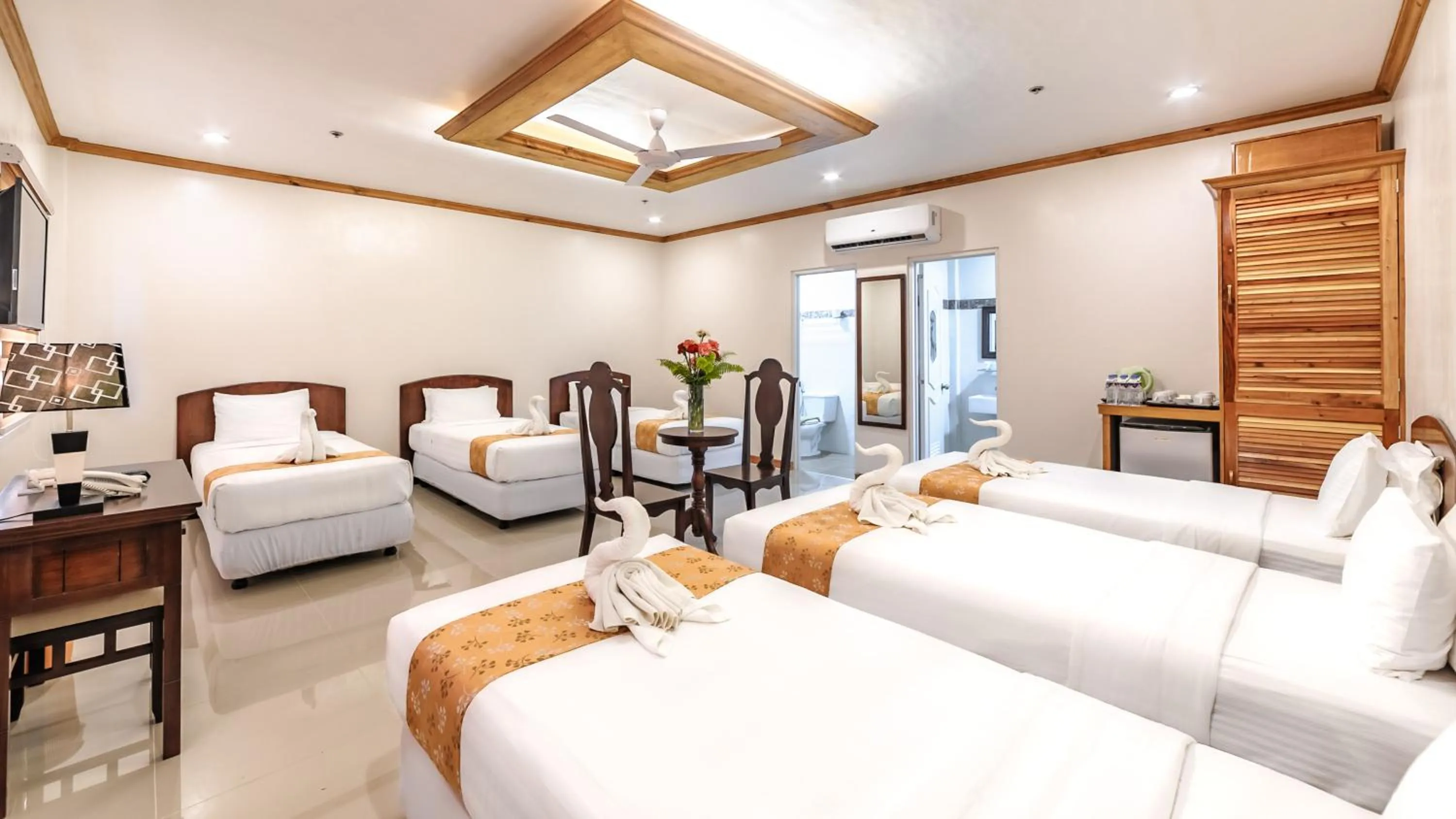 Bedroom, Bed in Flushing Meadows Resorts & Playground