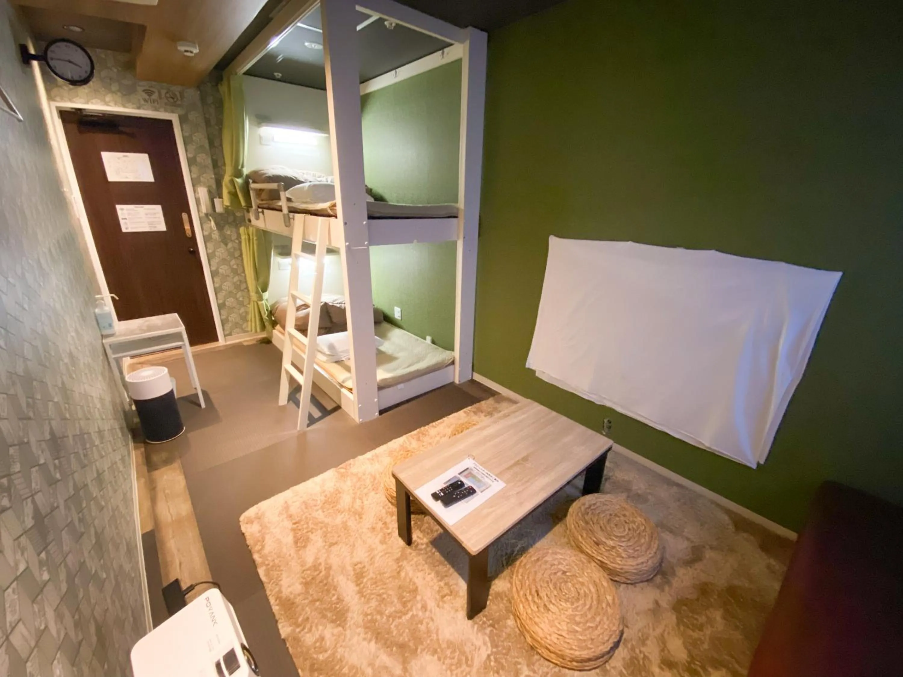 Photo of the whole room, Bed in Guesthouse Kobe Nadeshikoya