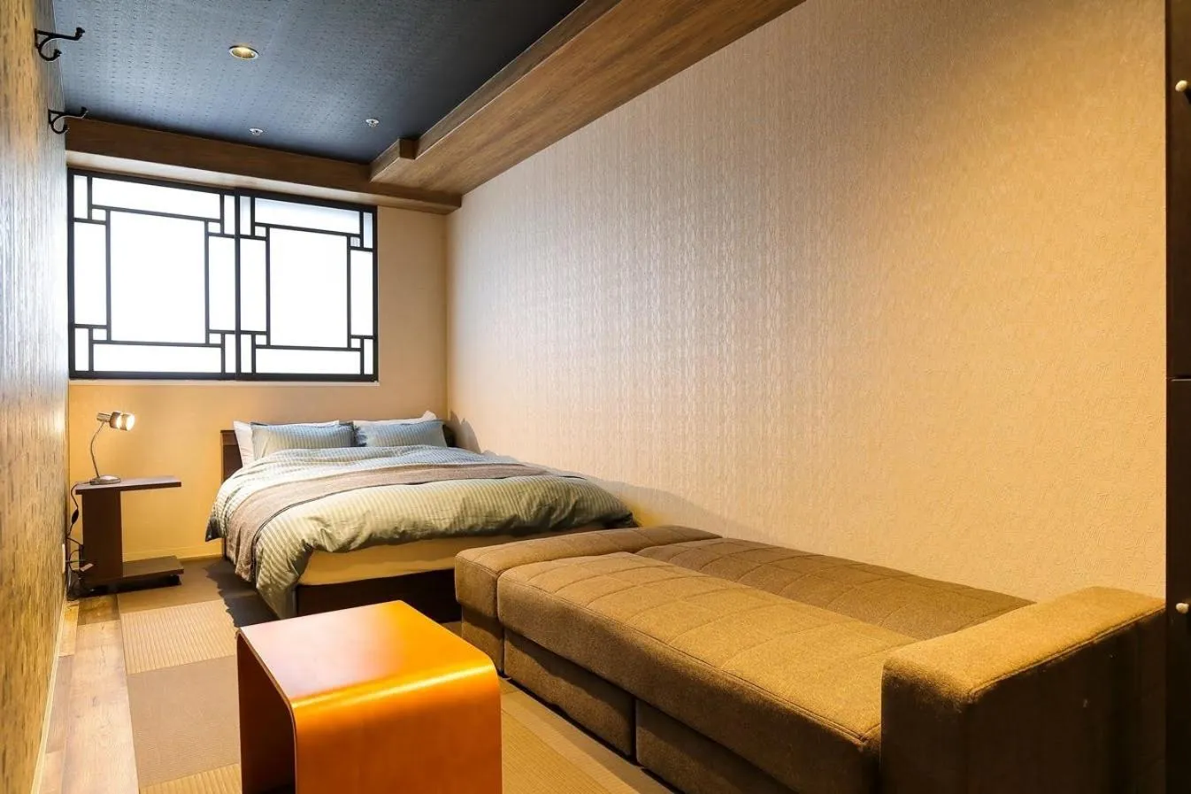 Photo of the whole room, Bed in Guesthouse Kobe Nadeshikoya