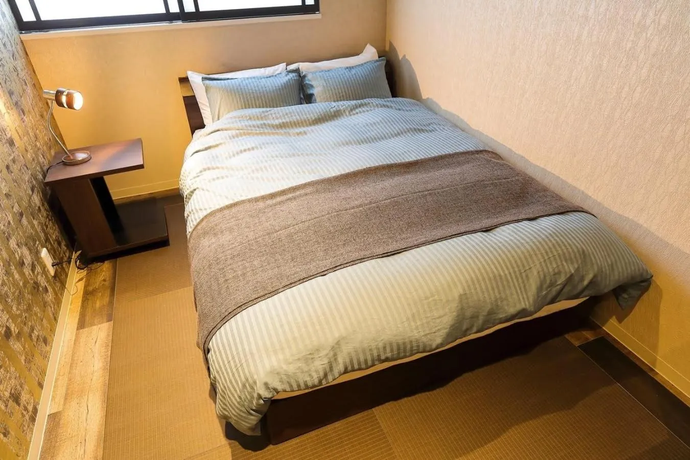 Photo of the whole room, Bed in Guesthouse Kobe Nadeshikoya