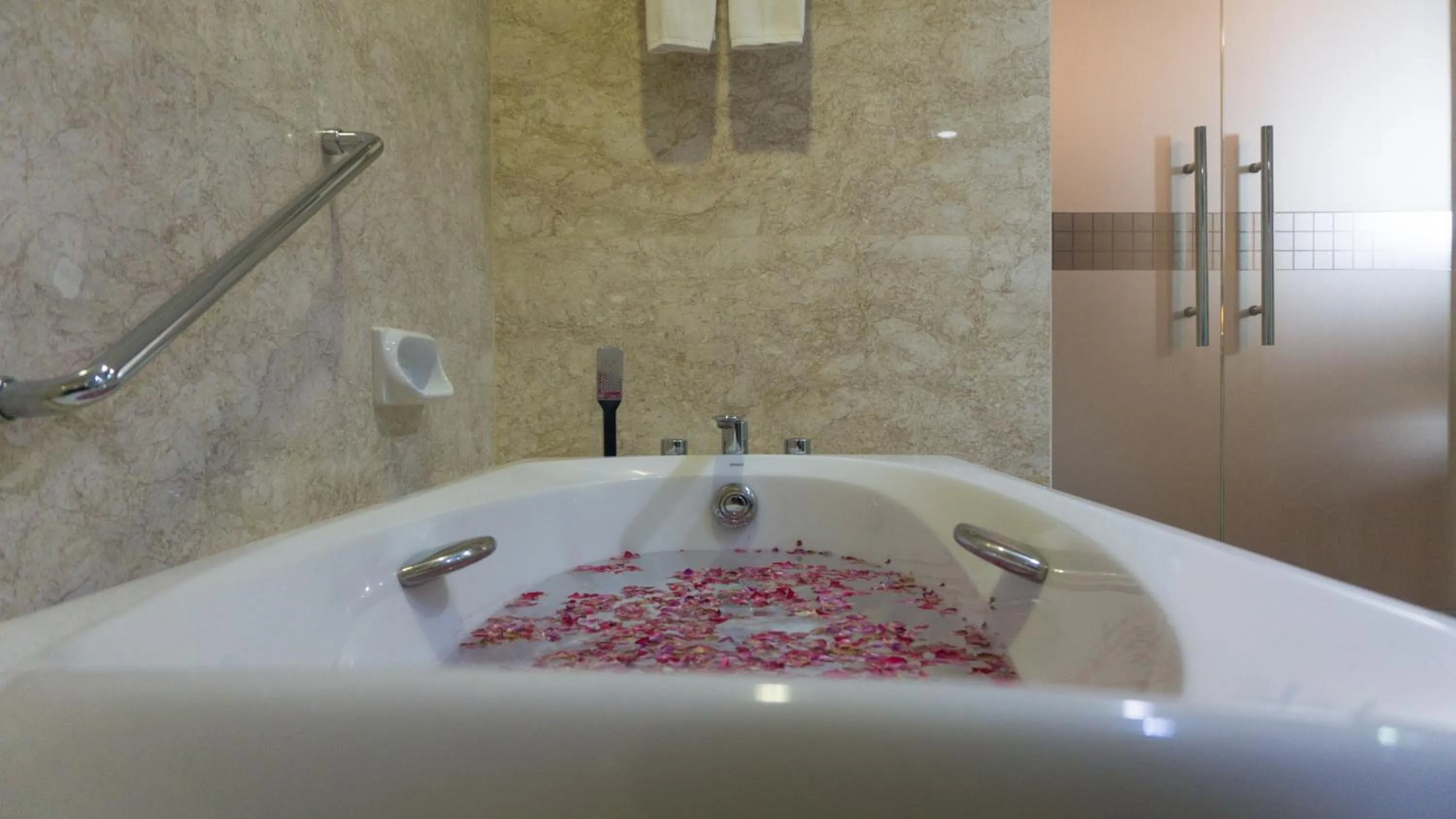 Bathroom in Truntum Padang