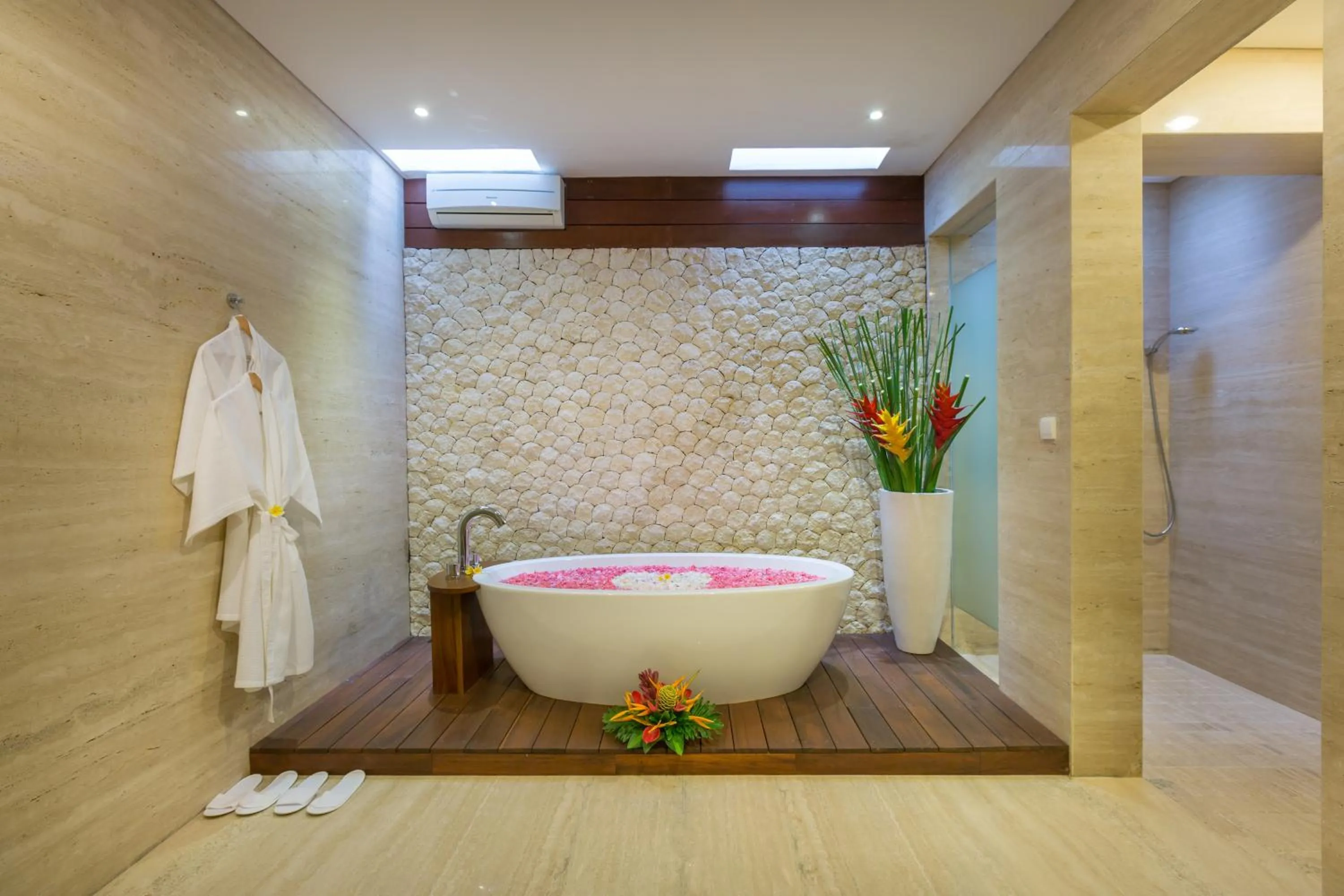 Bathroom in Entrada Seminyak Villa By Nagisa Bali