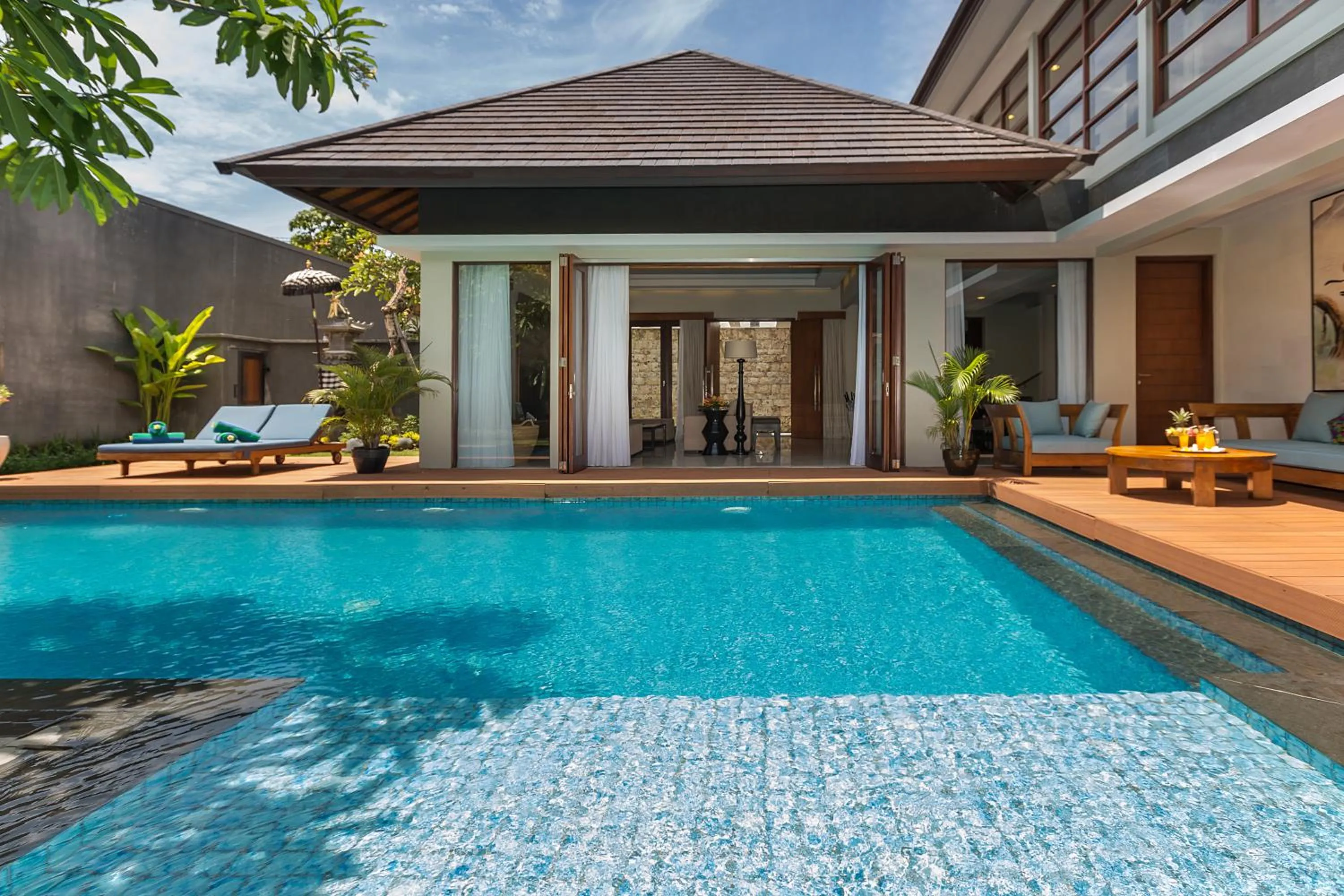 Swimming pool in Entrada Seminyak Villa By Nagisa Bali