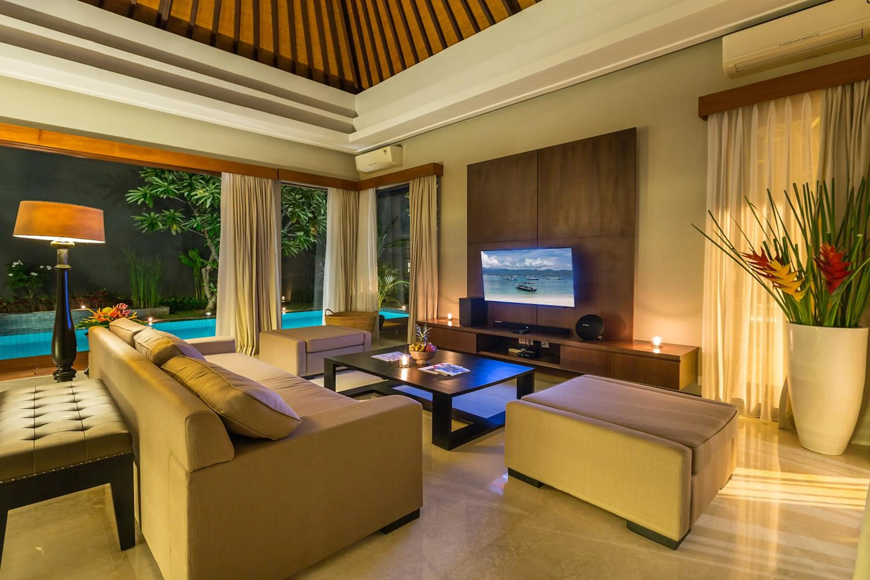 TV and multimedia in Entrada Seminyak Villa By Nagisa Bali