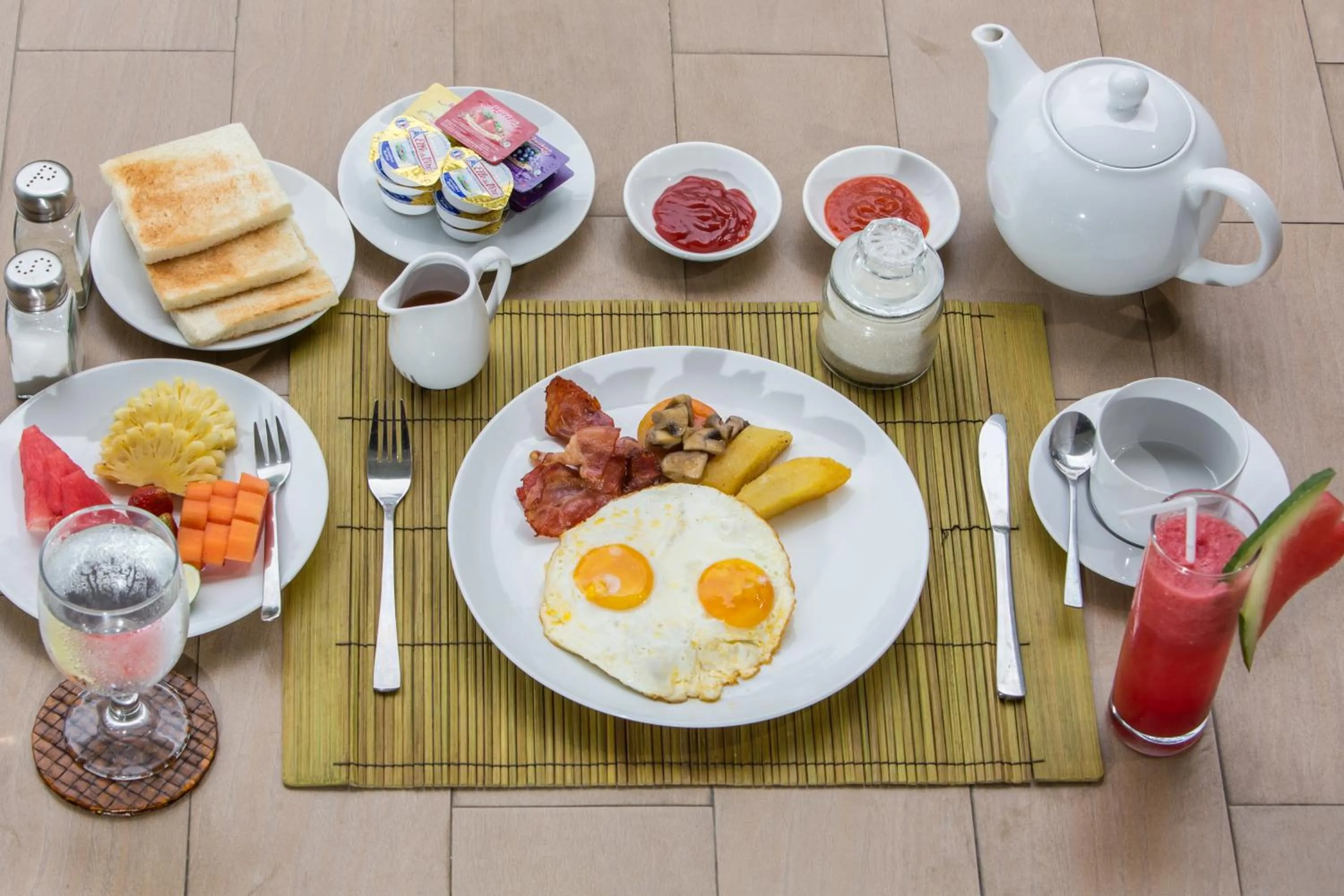 Breakfast in Entrada Seminyak Villa By Nagisa Bali