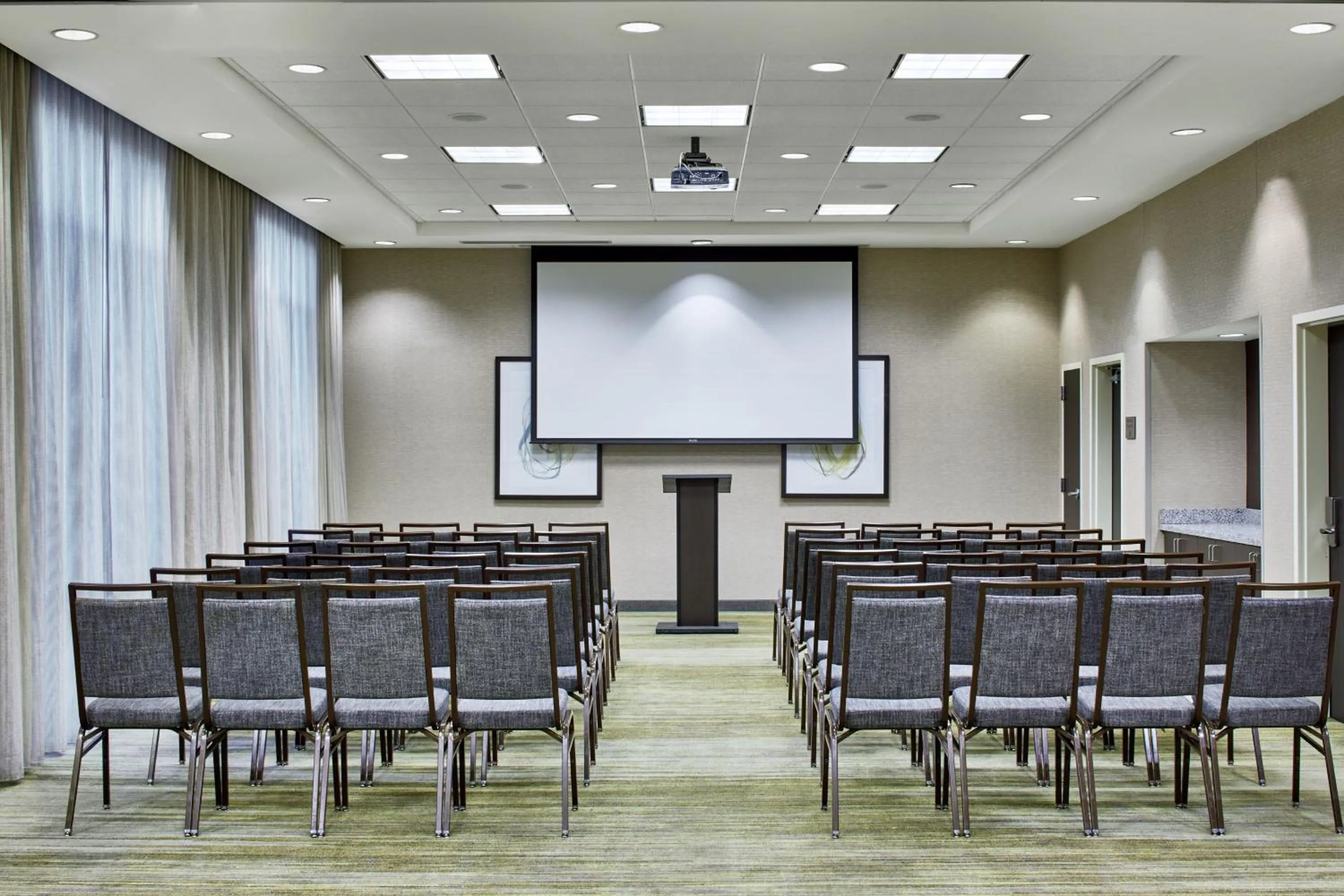 Meeting/conference room in Fairfield Inn & Suites by Marriott Atlanta Lithia Springs
