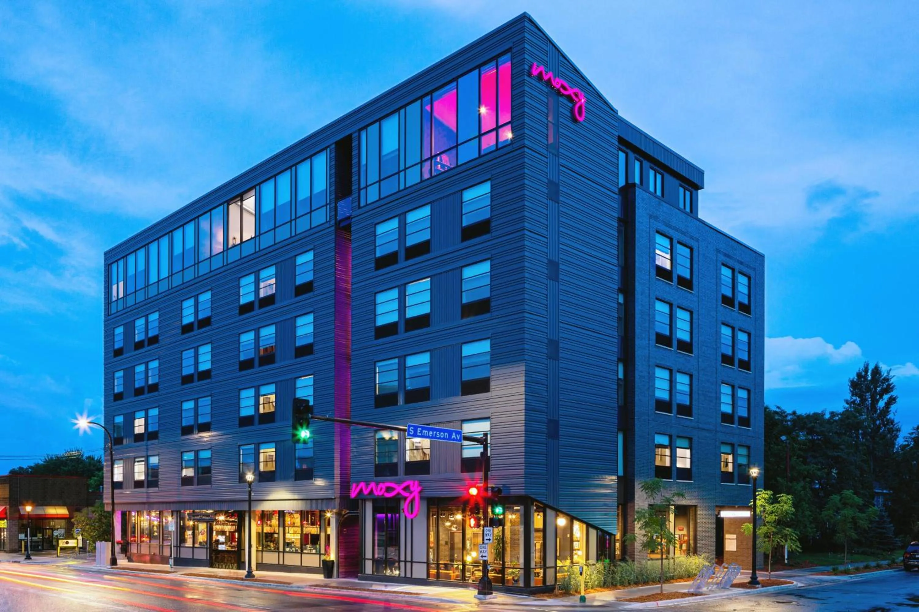 Property building in MOXY Minneapolis Uptown