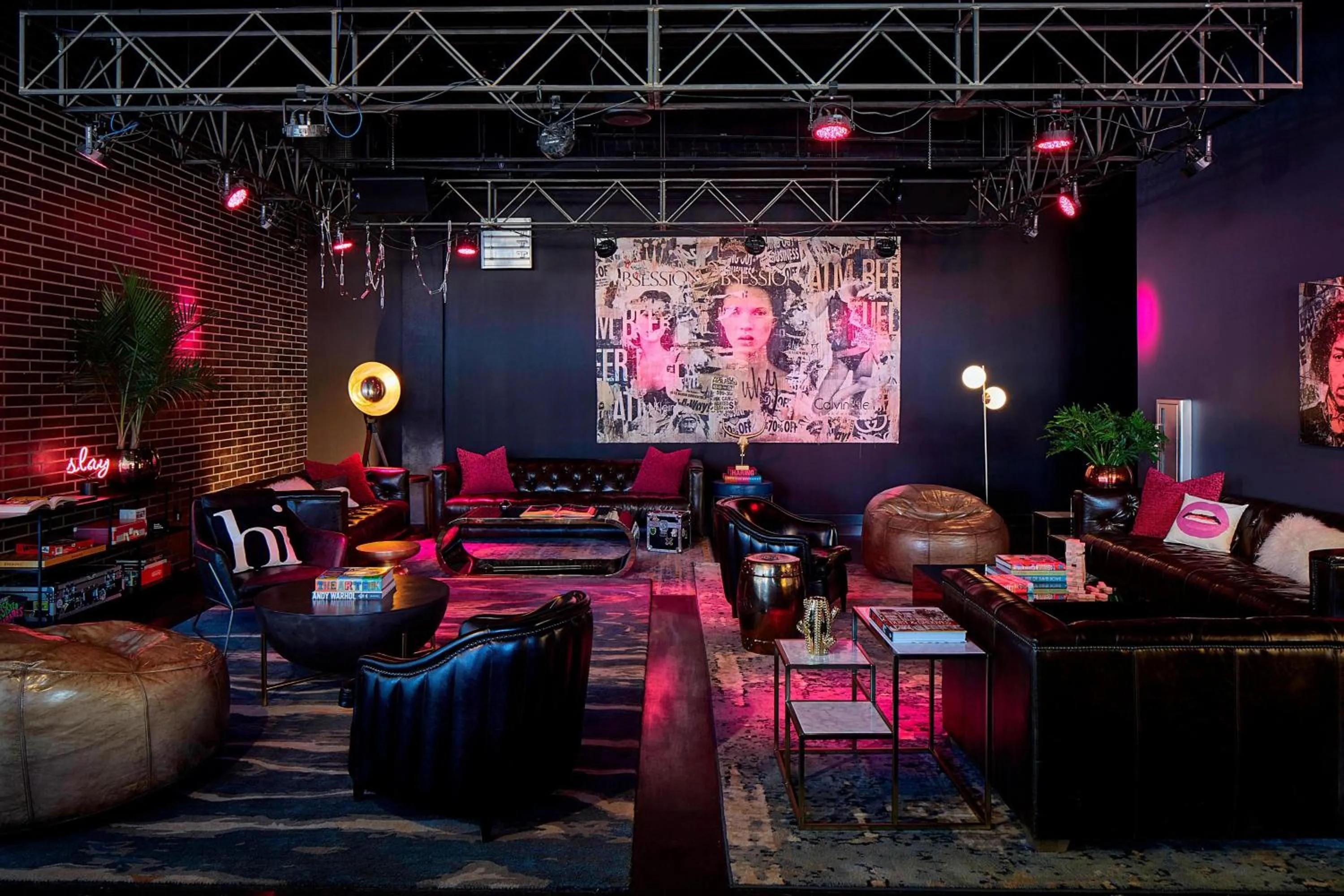 Lobby or reception in MOXY Minneapolis Uptown