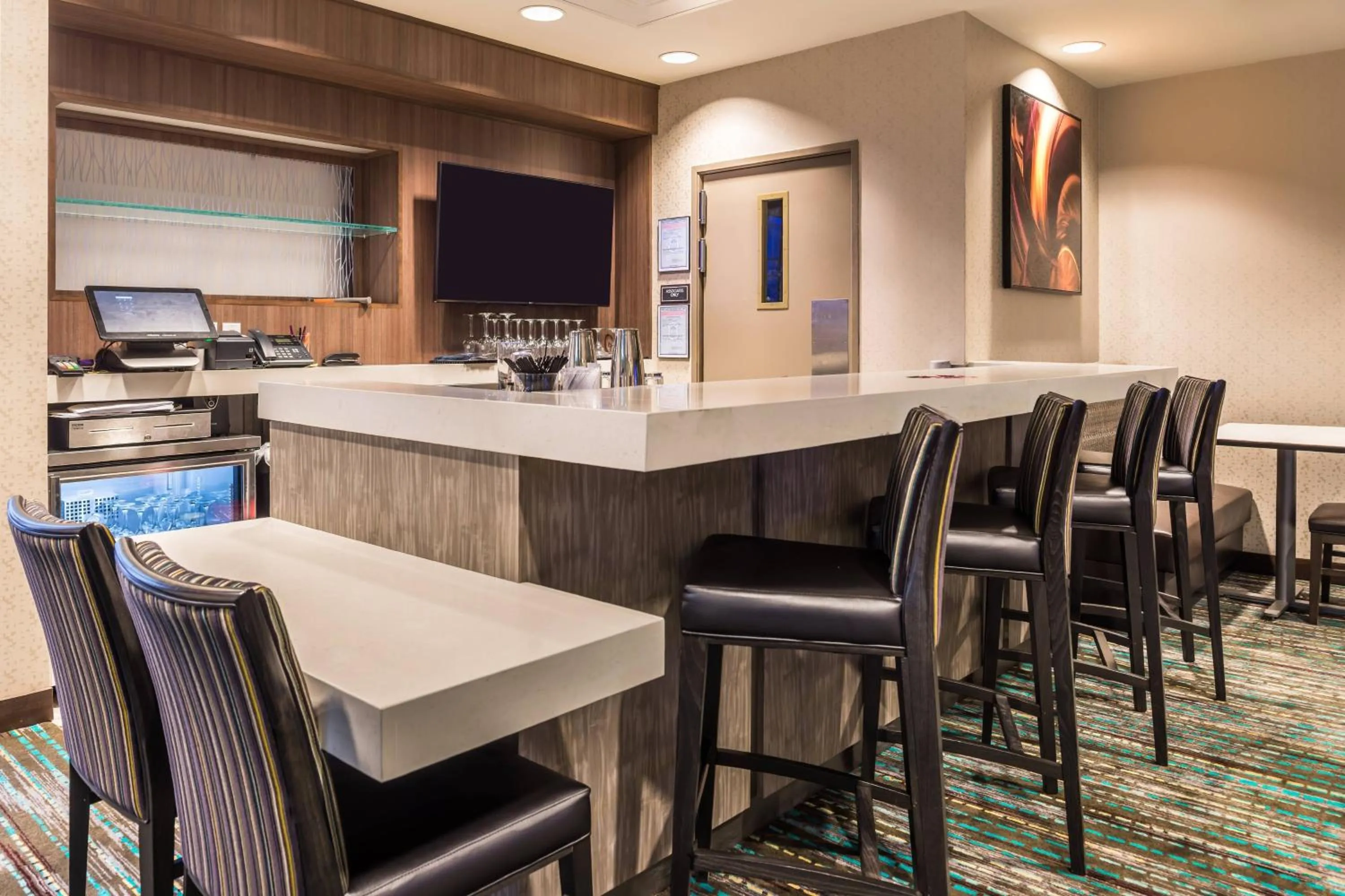 Lounge or bar in Residence Inn by Marriott St. Louis Westport