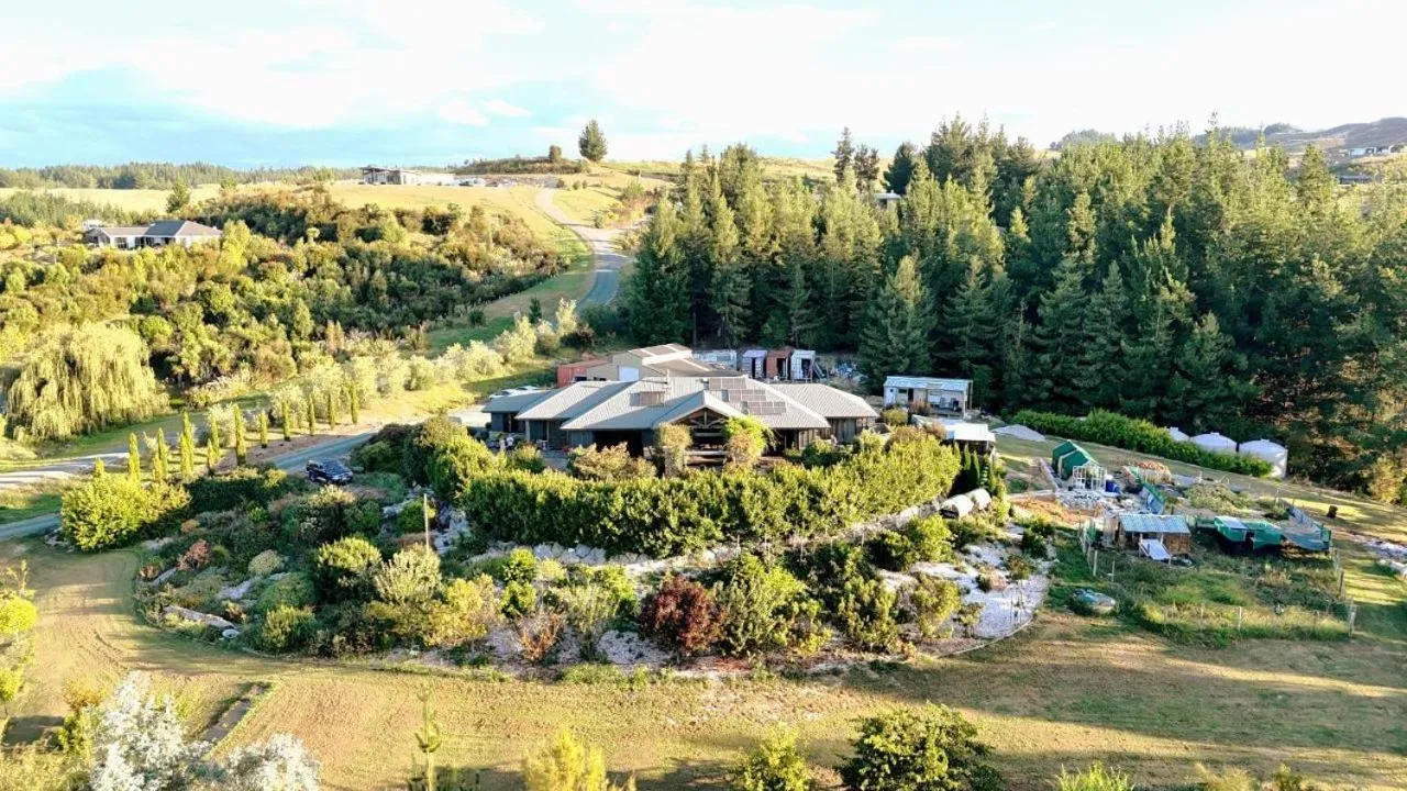 Redwood Valley B & B