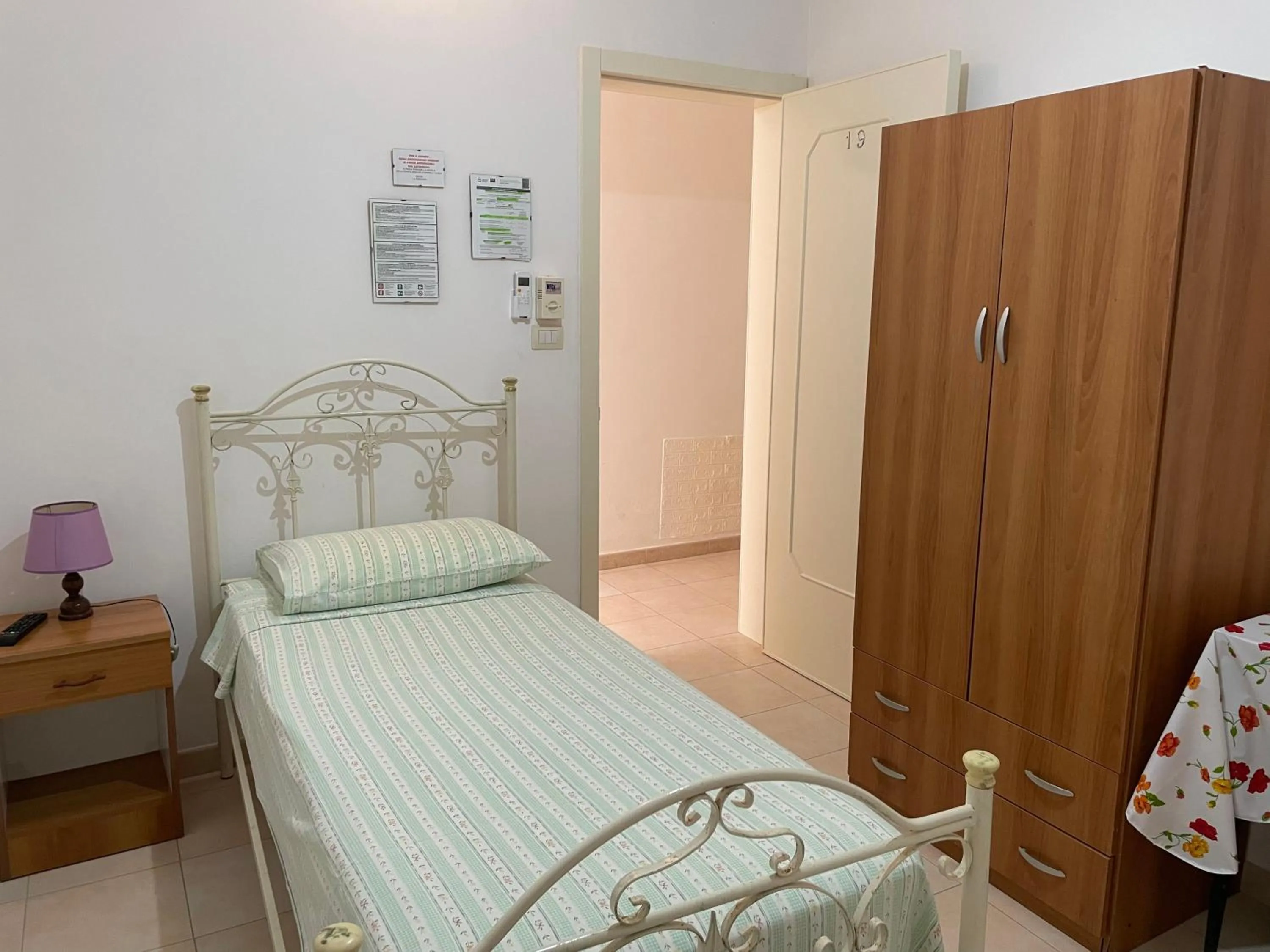 Bedroom, Bed in Albergo Europa