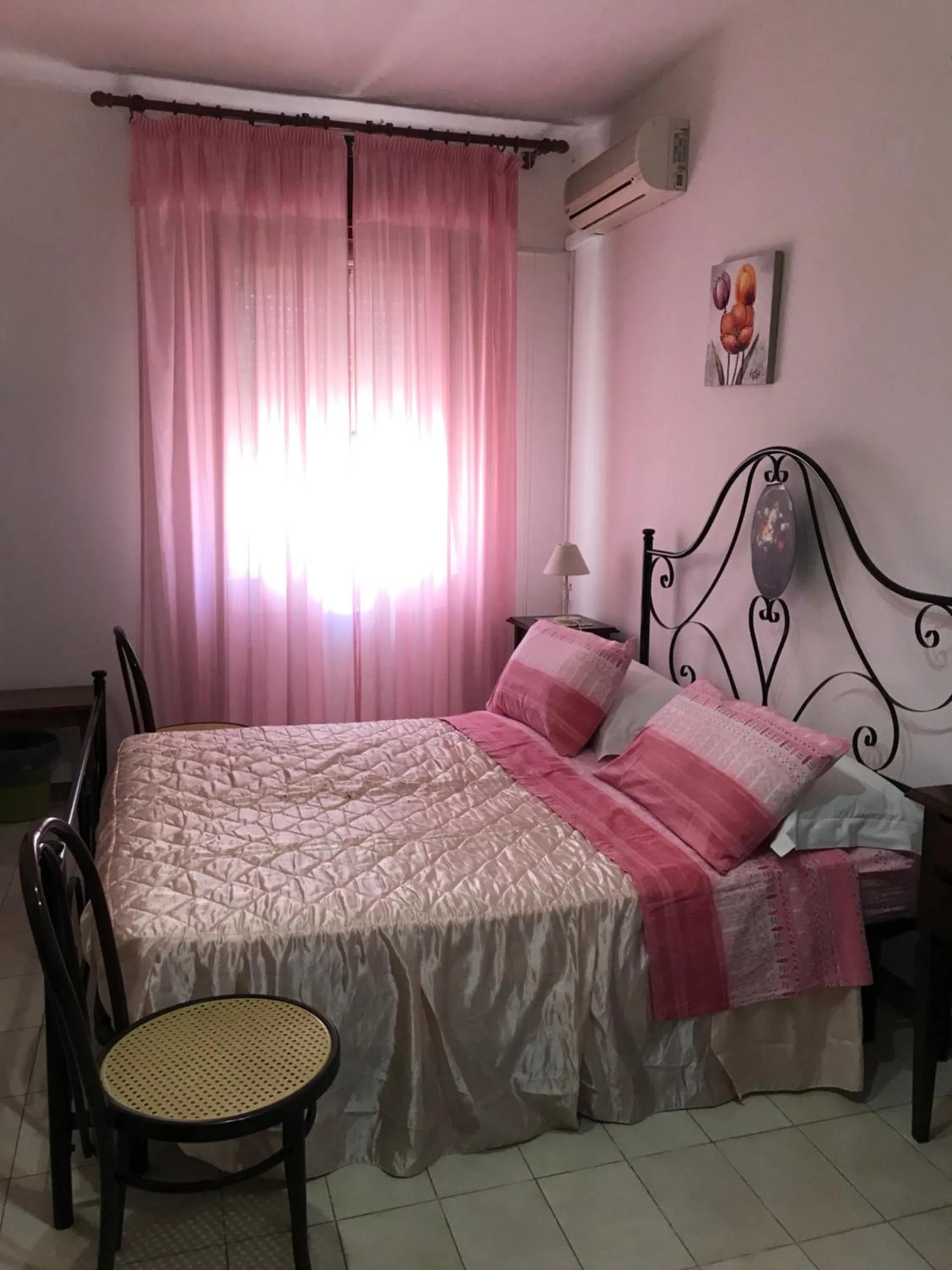 Bed in Albergo Europa