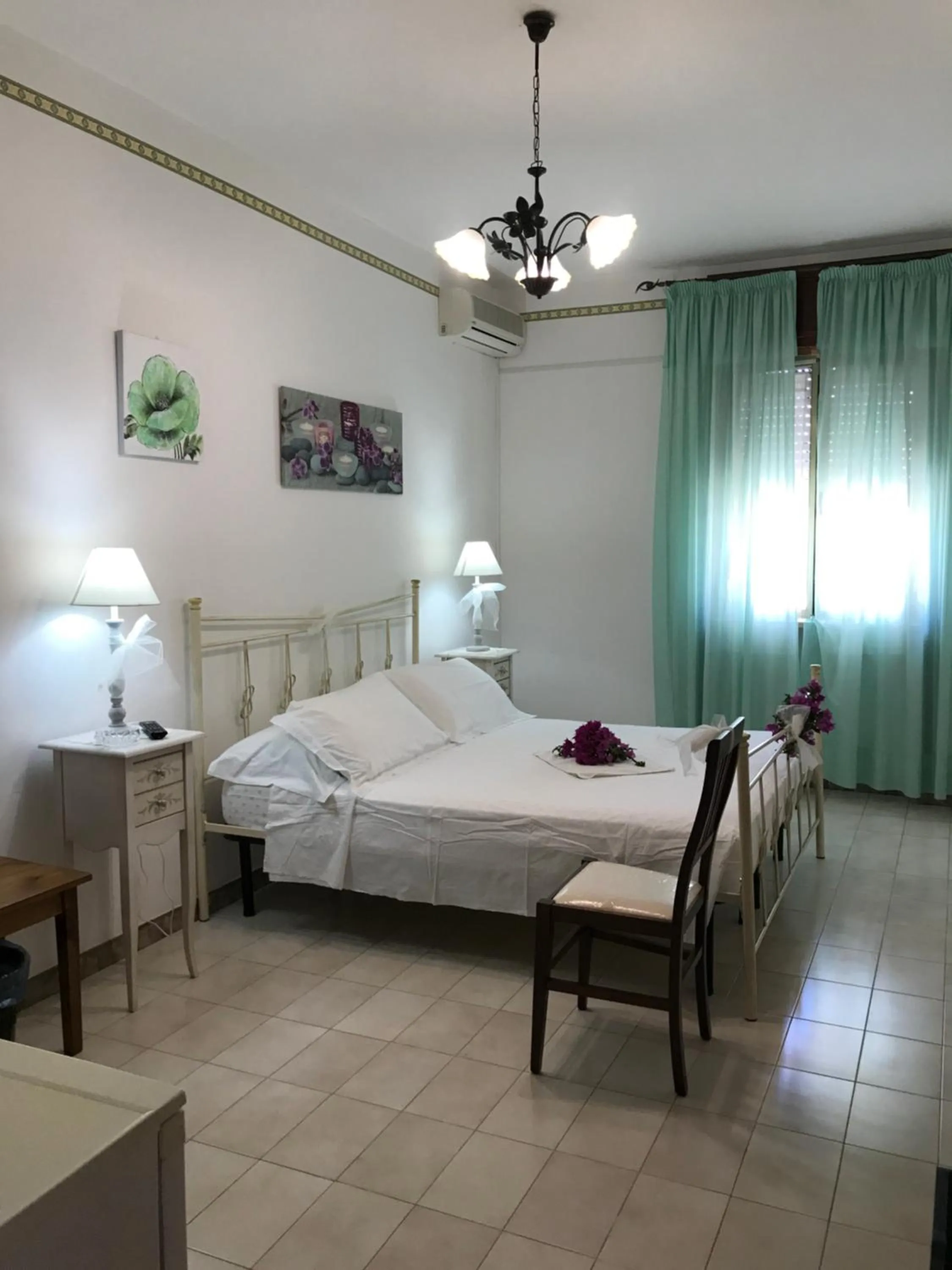 Bed in Albergo Europa