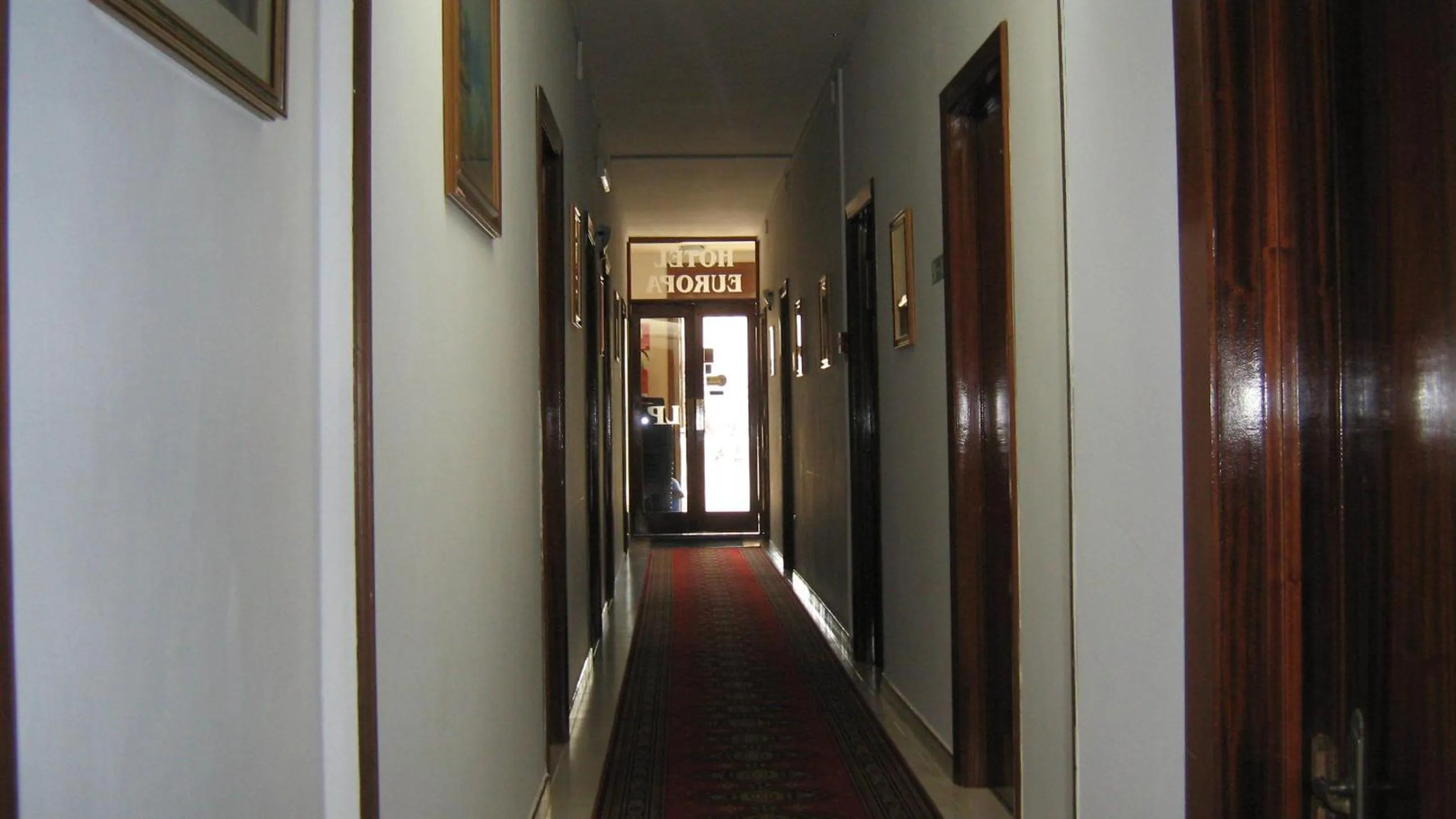 Decorative detail in Albergo Europa