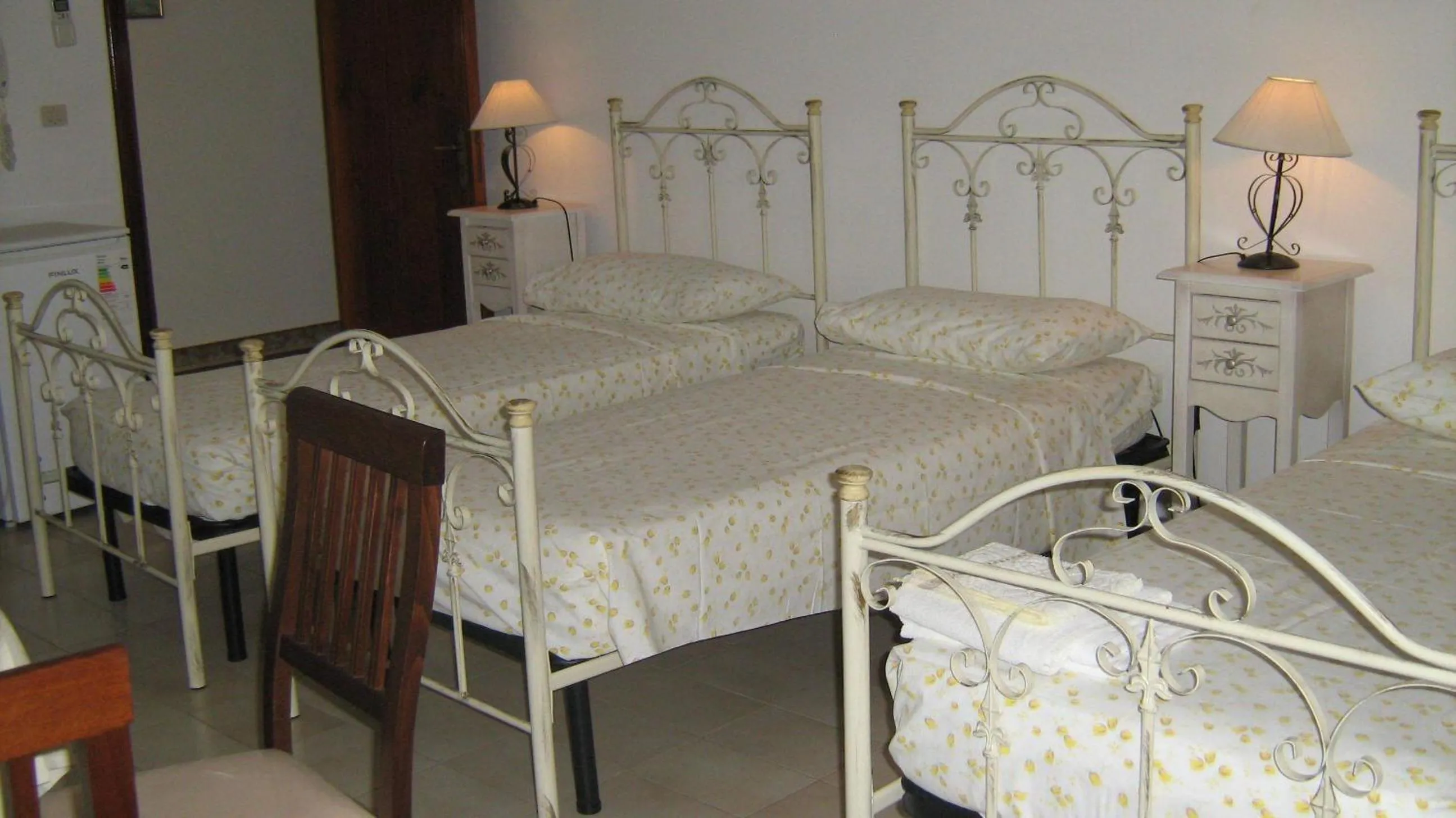 Bed in Albergo Europa