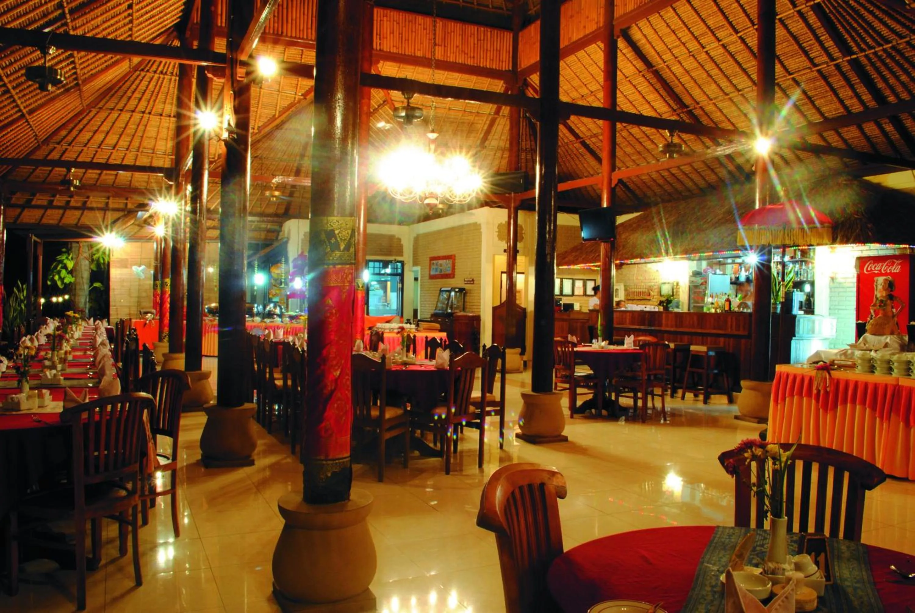 Restaurant/places to eat in Aneka Lovina Villas & Spa
