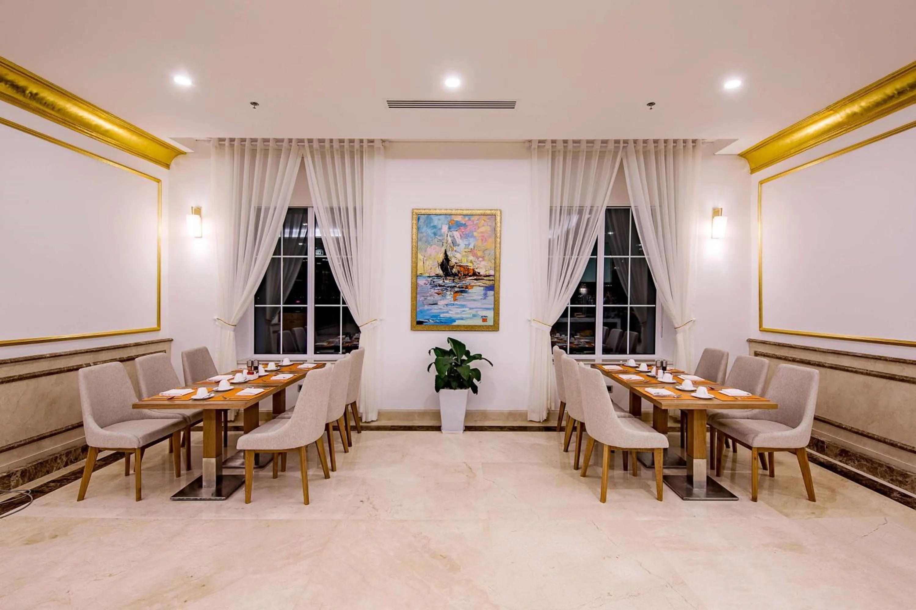 Restaurant/places to eat in Wyndham Danang Golden Bay - Free Shuttle Bus to Beach