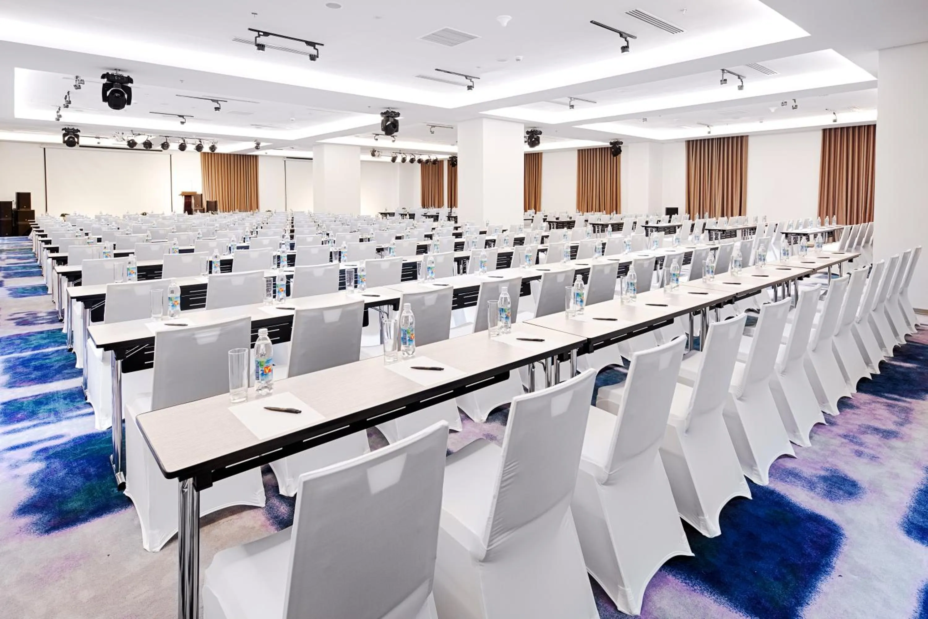 Banquet/Function facilities in Wyndham Danang Golden Bay - Free Shuttle Bus to Beach