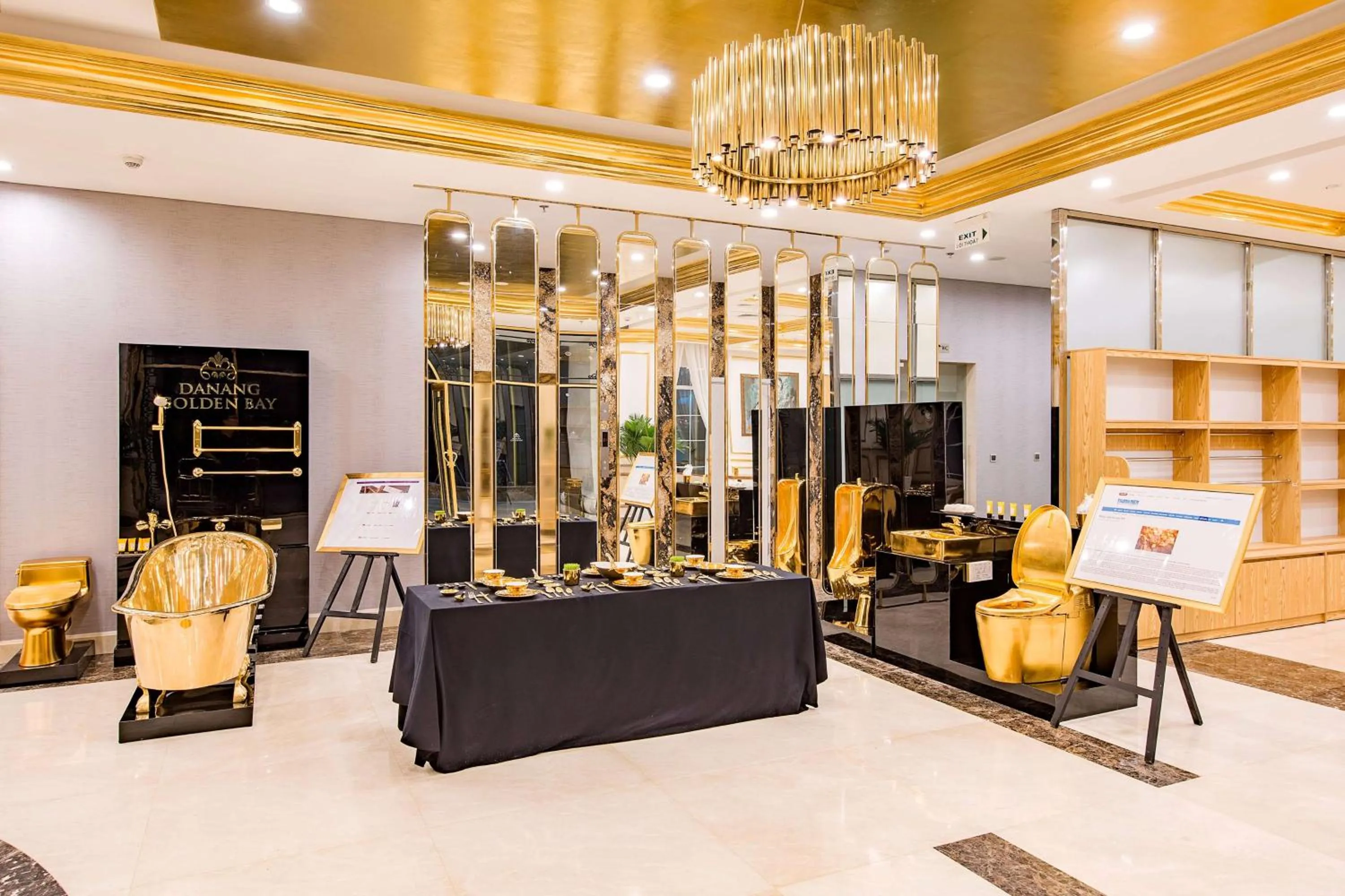 Lobby or reception in Wyndham Danang Golden Bay - Free Shuttle Bus to Beach